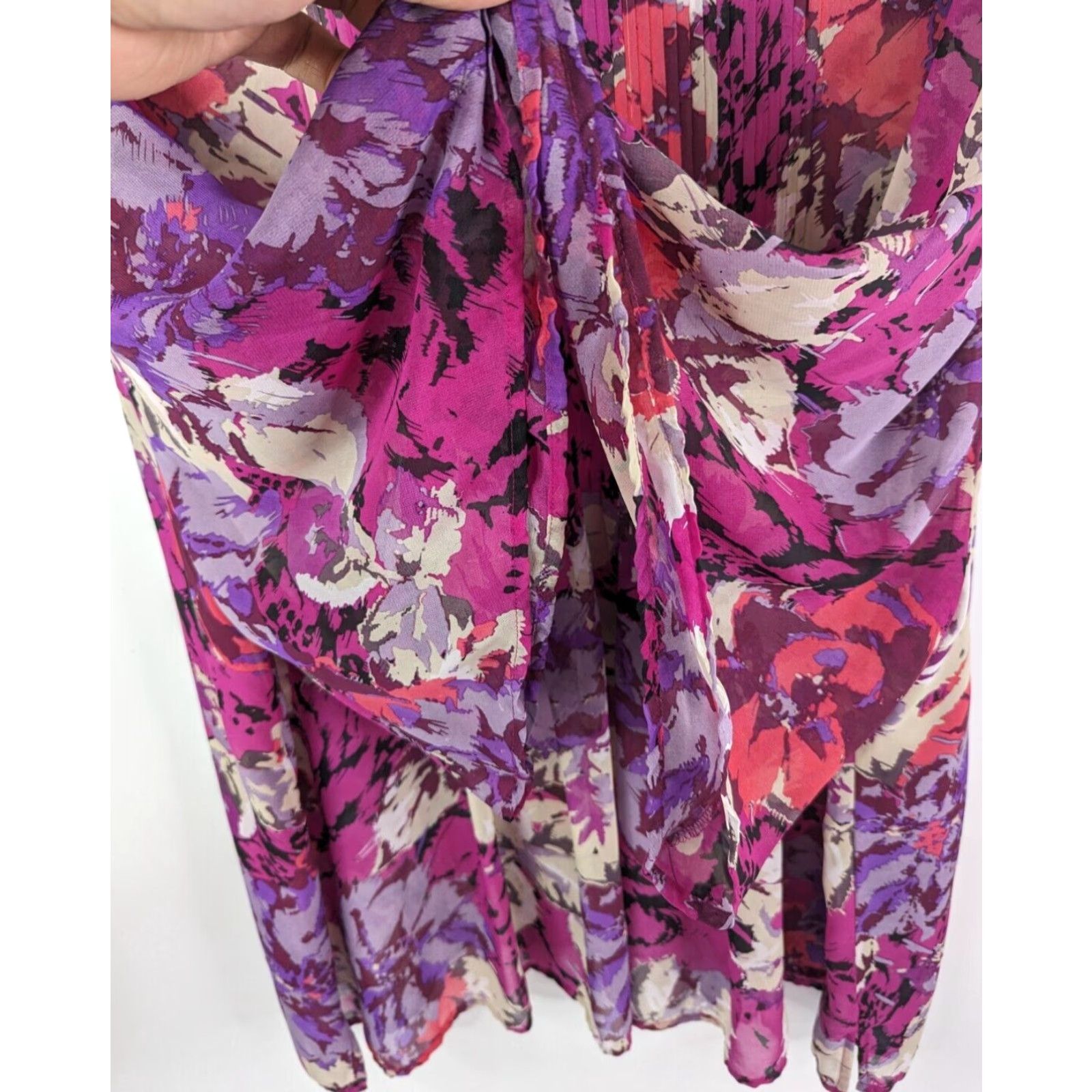 Vintage Maggie Barnes Purple Abstract Top Womens Size 3X 26/28 Short Sleeve Ruffle Blouse V-Neck Paisley Flutter Sleeve Polyester Plus Shirt Size XXL / US 16-18 / IT 52-54 - 3 Thumbnail