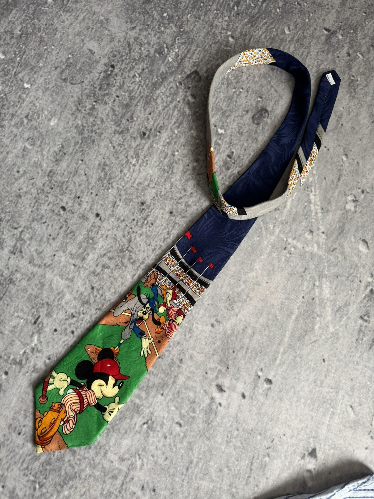 Heineken × Vintage Vintage Green Heineken rare tie Disney Size ONE SIZE - 1 Thumbnail