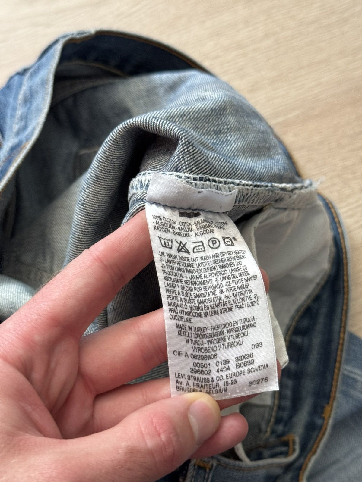Levi's Vintage Levi’s 501 Distressed Blue Denim Jeans Size US 33 - 8 Thumbnail
