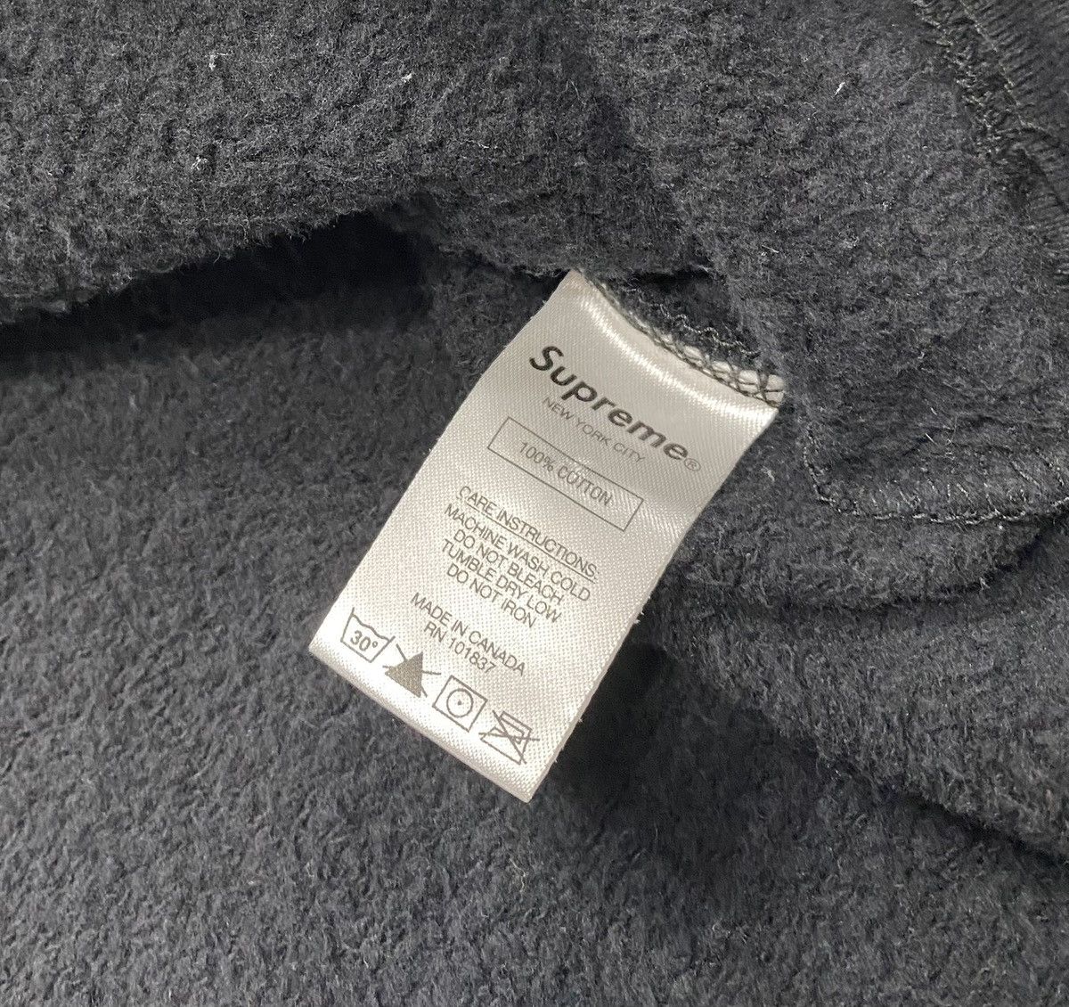 Supreme Supreme Cutout Logo Crewneck Black Size US L / EU 52-54 / 3 - 5 Thumbnail