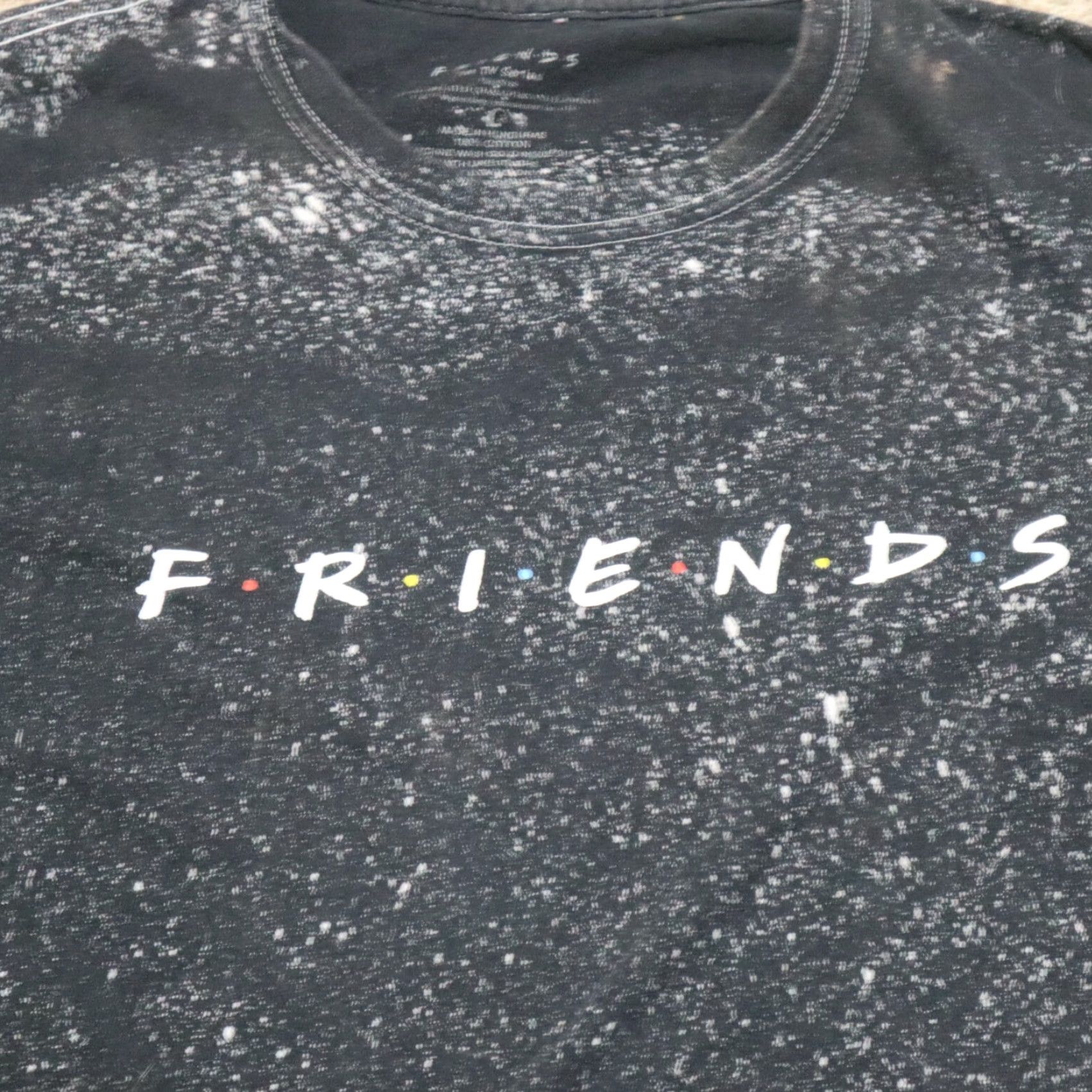 Logo 7 Sitcom Fan’s Friends The Television Series TV Show Logo Black T-Shirt Size Large Size US L / EU 52-54 / 3 - 2 Thumbnail