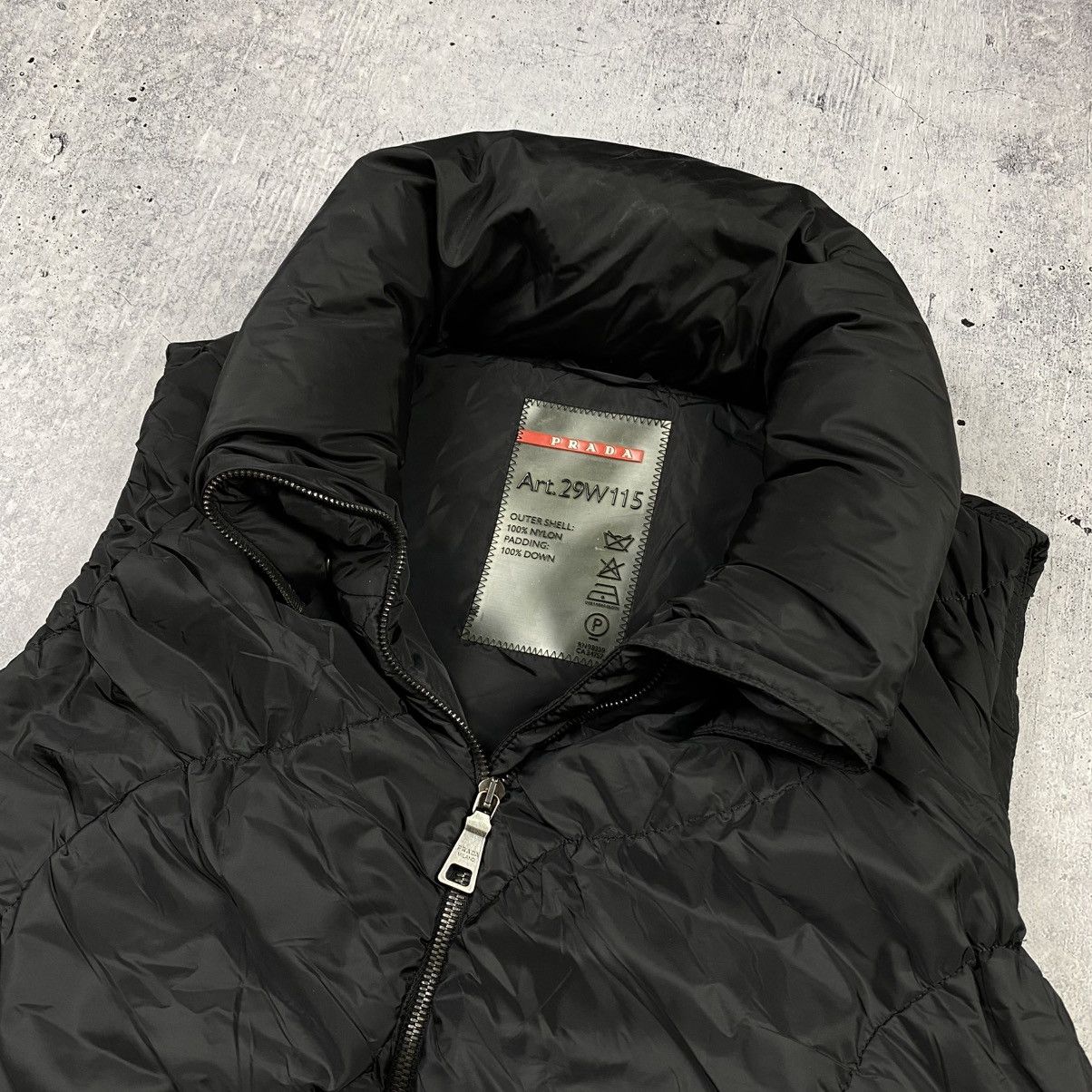 Prada ❗️RARE❗️Prada Nylon Down Vest Luxury Style Black Women Size 46 Size L / US 10 / IT 46 - 5 Thumbnail