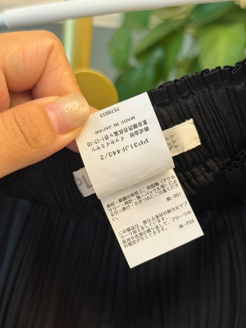Issey Miyake Issey Miyake size:2 Black hidden tatami trousers Size 31" - 5 Thumbnail