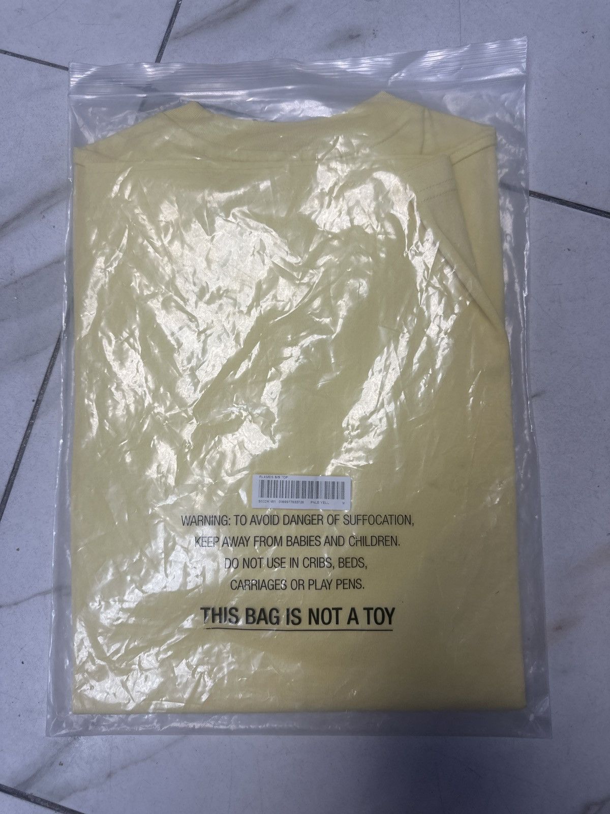 Supreme Supreme Flames Short-sleeve Top (pale yellow) Size US M / EU 48-50 / 2 - 3 Thumbnail