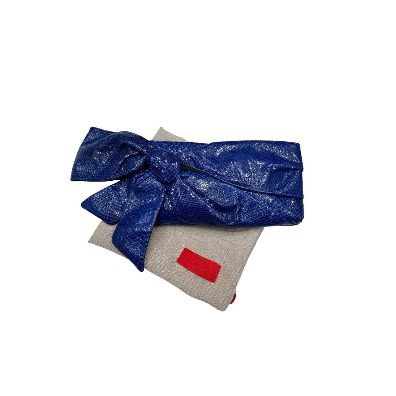Valentino Valentino Garavani Blue Snakeskin Clutch Bow Bag Size ONE SIZE - 1 Thumbnail