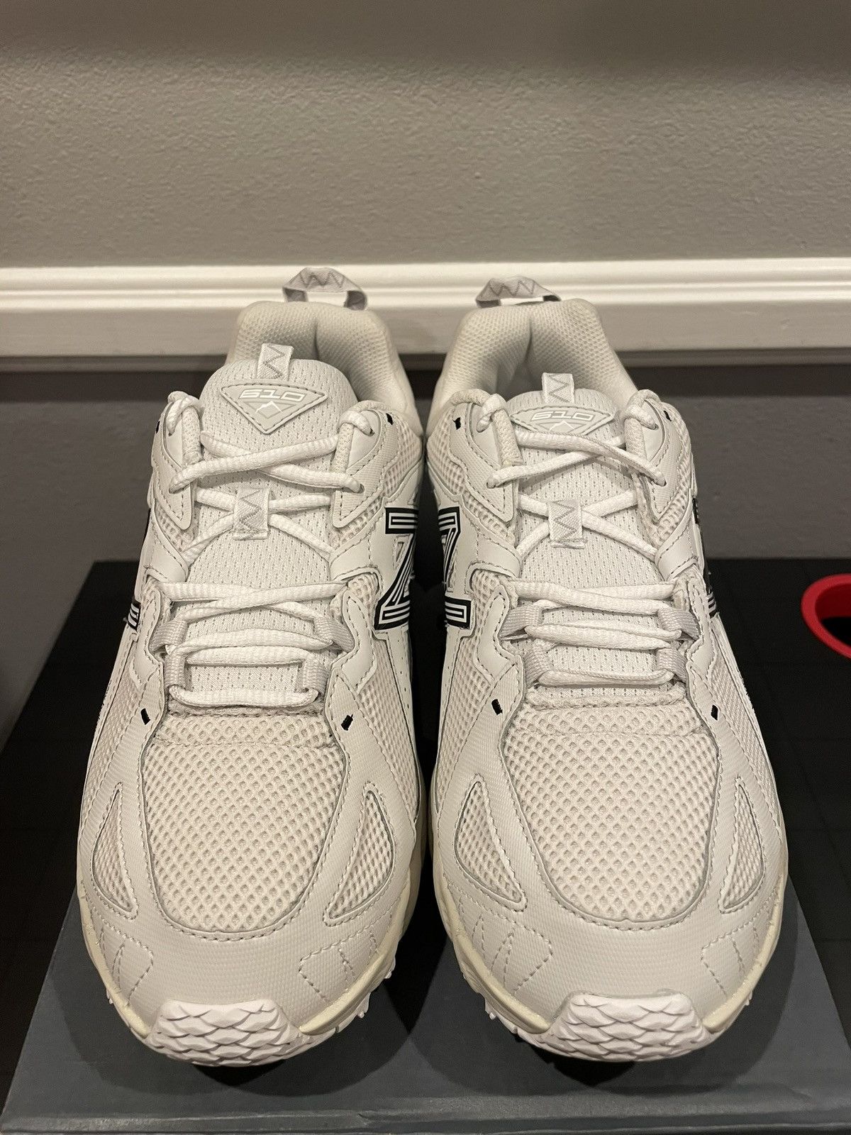 New Balance 610 Nimbus Cloud White Black Size 9 Men's