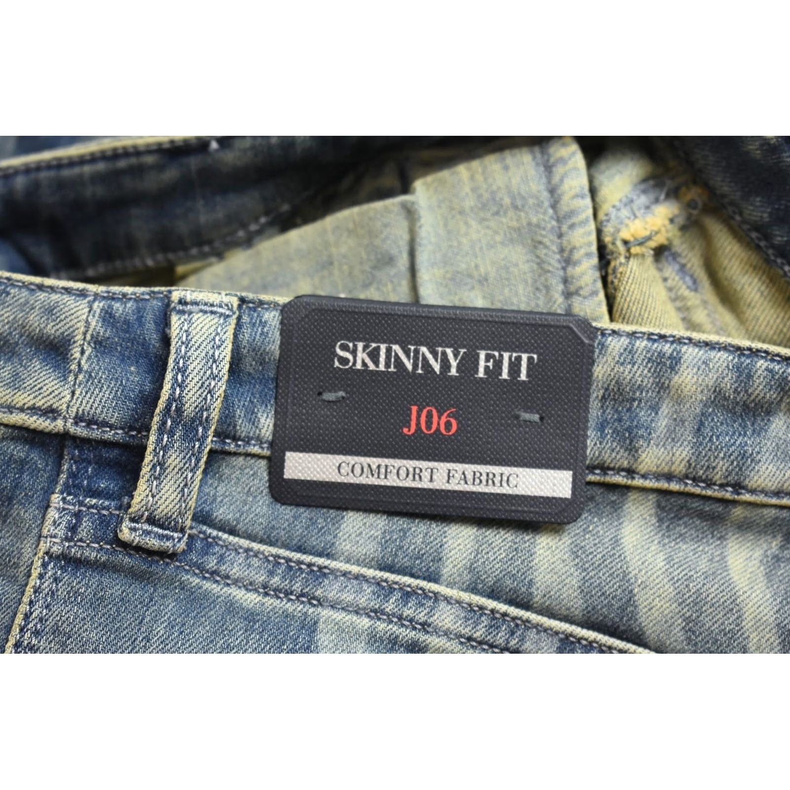 Vintage Armani Jeans J06 Skinny Fit Jeans Women's W25 Zip Fly Denim Jeans Blue Skinny Womens W25 Zip Fly Armani Jeans J06 Skinny Fit Size 42" / US 20 - 6 Thumbnail