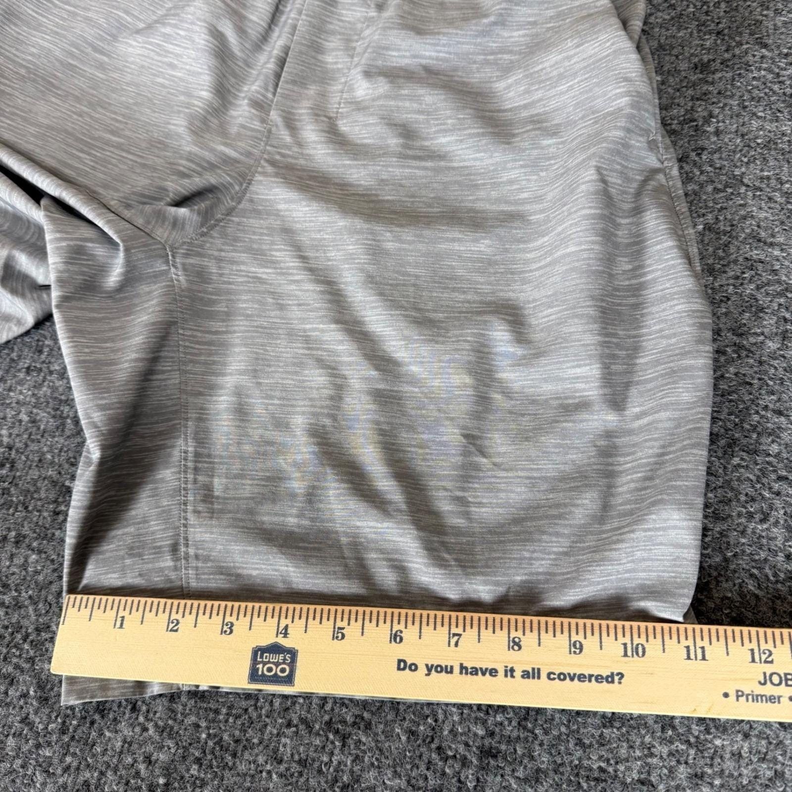 Lululemon Lululemon Athletic Shorts Mens S Gray Gym Workout Training Size US 26 / EU 42 - 9 Thumbnail