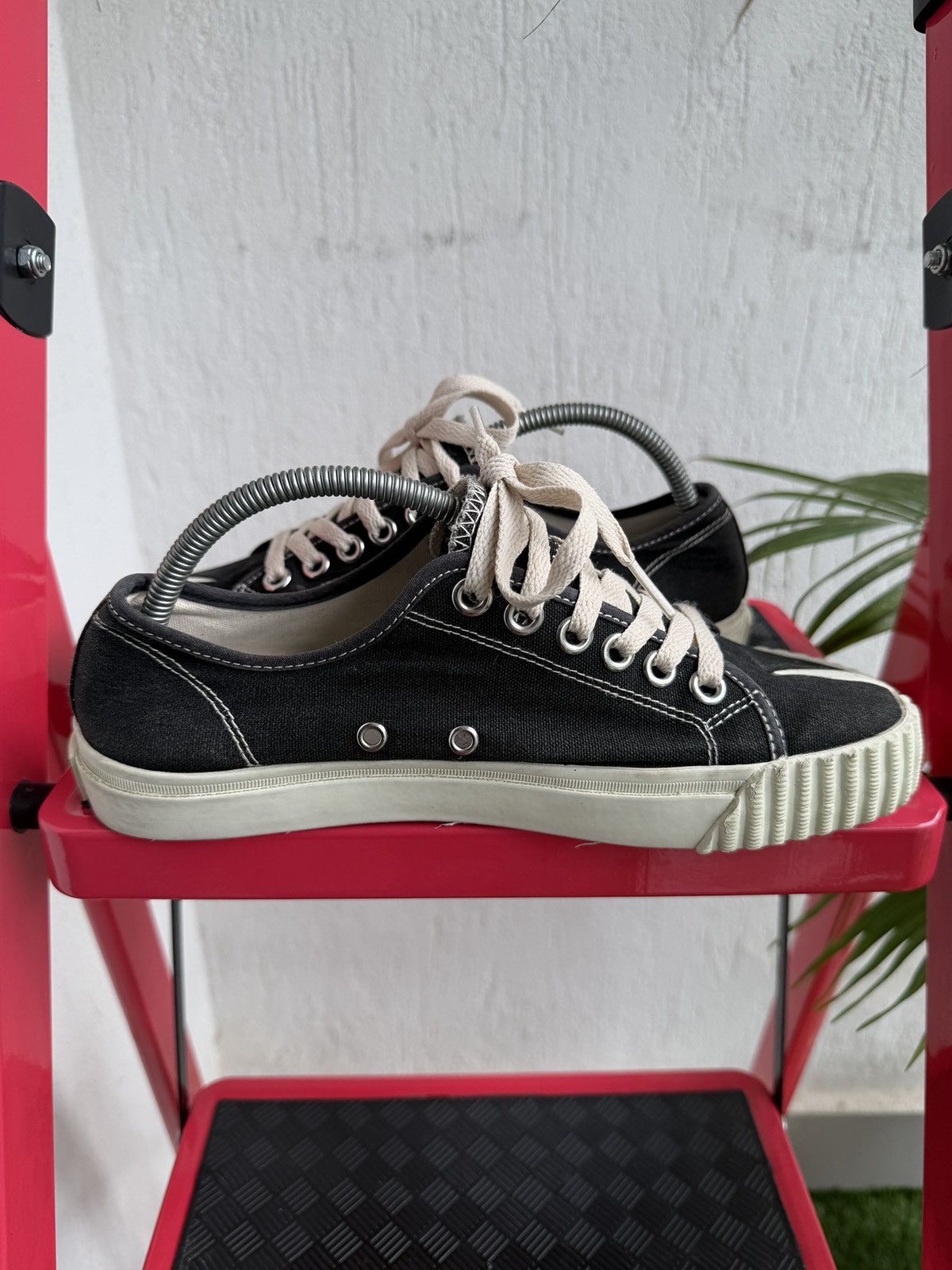 Maison Margiela tabi canvas sneaker Size US 8 / IT 38 - 15 Thumbnail