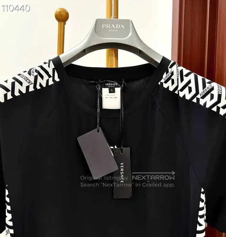 Versace Versace Black Men's T-Shirt with Logo . Size US L / EU 52-54 / 3 - 2 Thumbnail