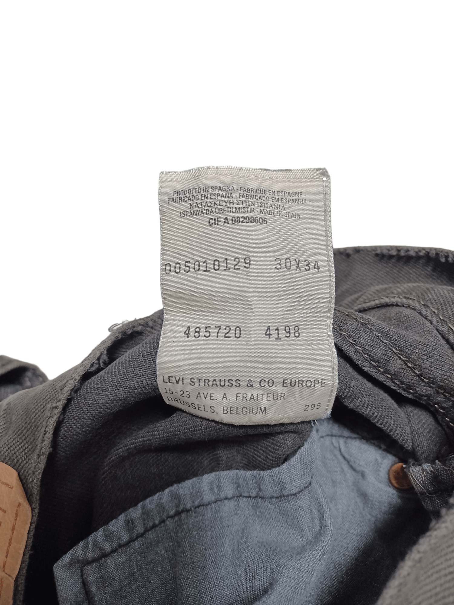 Levi's Vintage Clothing VINTAGE 90S MADE IN SPAIN DISTRESSED LEVIS 501 JEANS DENIM Size US 30 / EU 46 - 8 Thumbnail