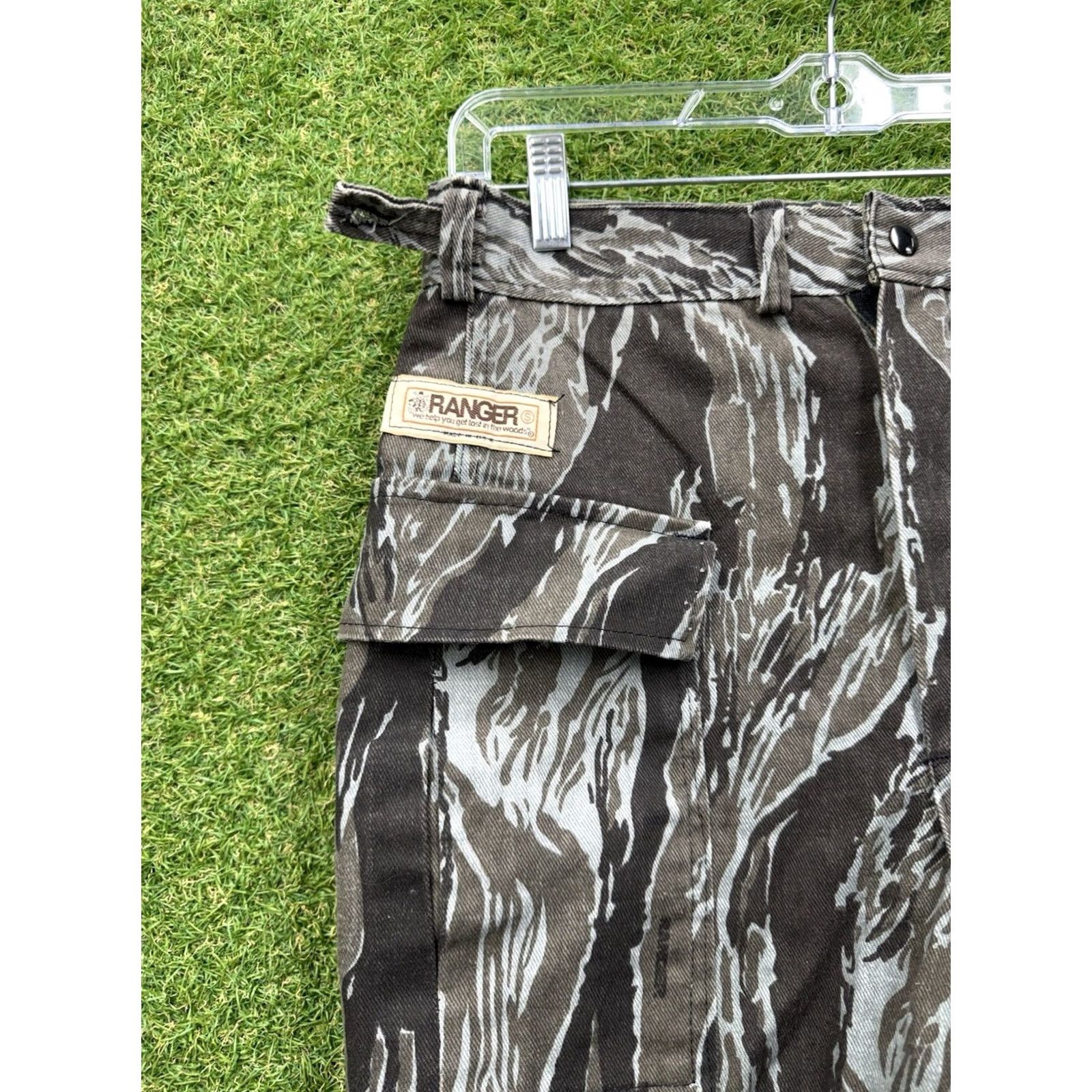 Vintage Ranger Vintage 70s Camouflage Cargo Pants Mens M Green 30x27 Military Ranger 80s Grunge Outdoor Cargo Pants Mens Size US 31 - 5 Thumbnail