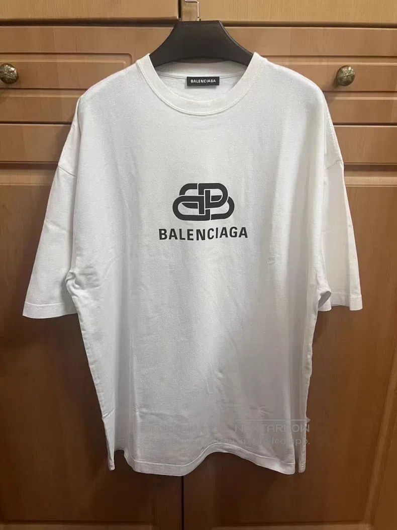 Balenciaga Balenciaga White Buckle Short Sleeve Size US M / EU 48-50 / 2 - 1 Thumbnail