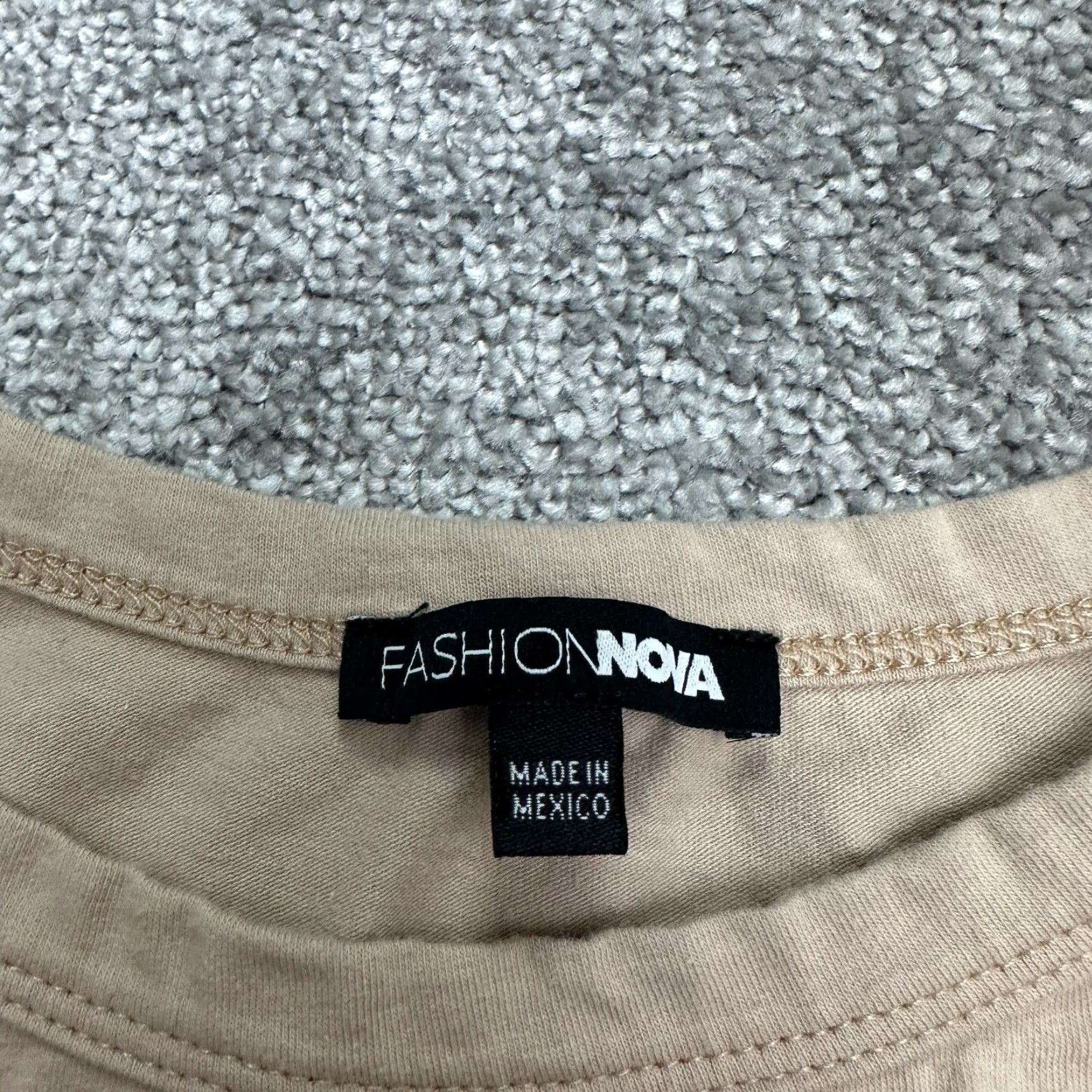Fashion Nova Fashion Nova T-Shirt Womens 2X Brown Crew Neck Short Sleeve Cotton Spandex Knit Logo Basic Casual Size XXL / US 16-18 / IT 52-54 - 6 Thumbnail