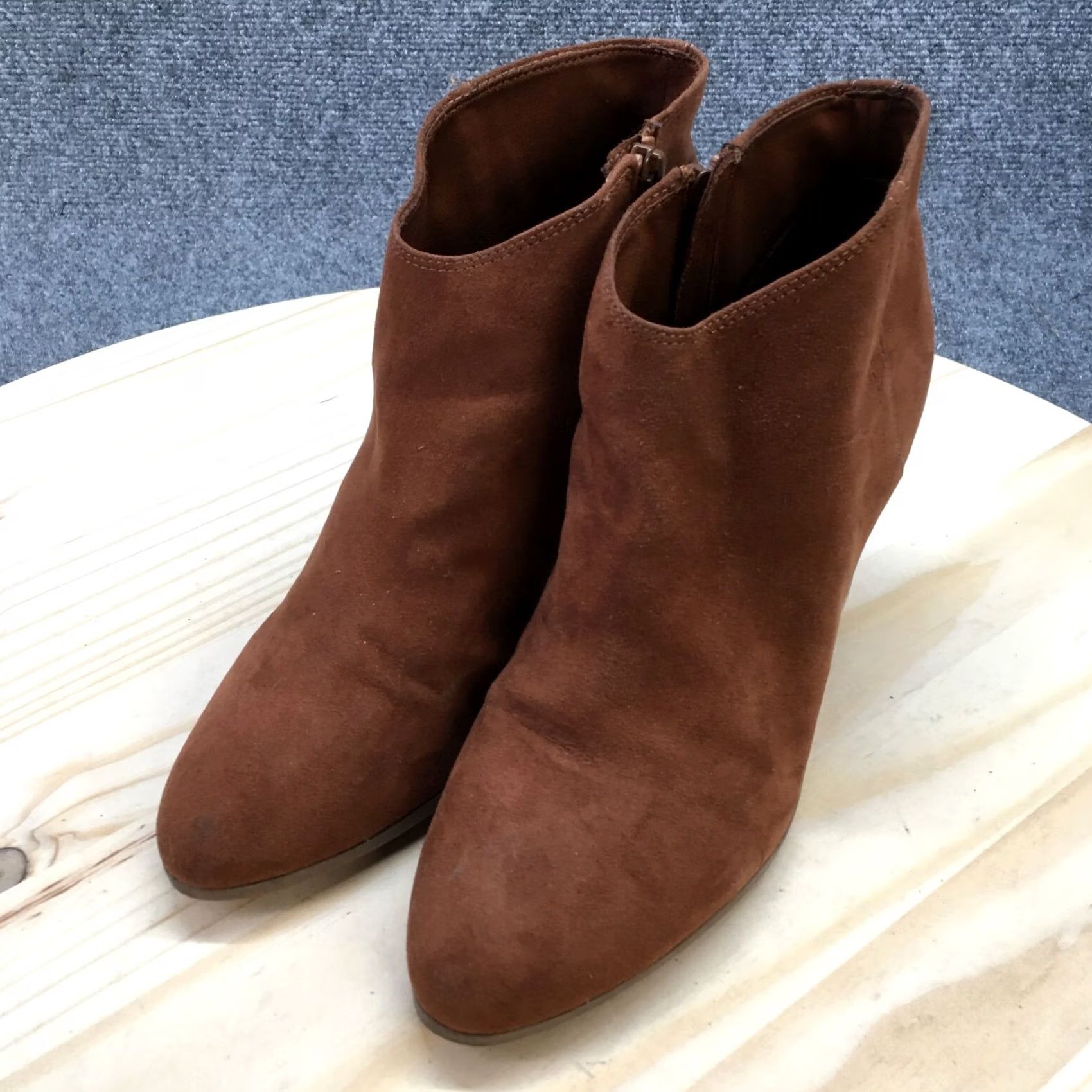 Old Navy Old Navy Boots Womens 8 Ankle Booties Brown Suede Zipper Casual Cap Mid Heel Bootie Womens Size US 8 / IT 38 - 3 Thumbnail