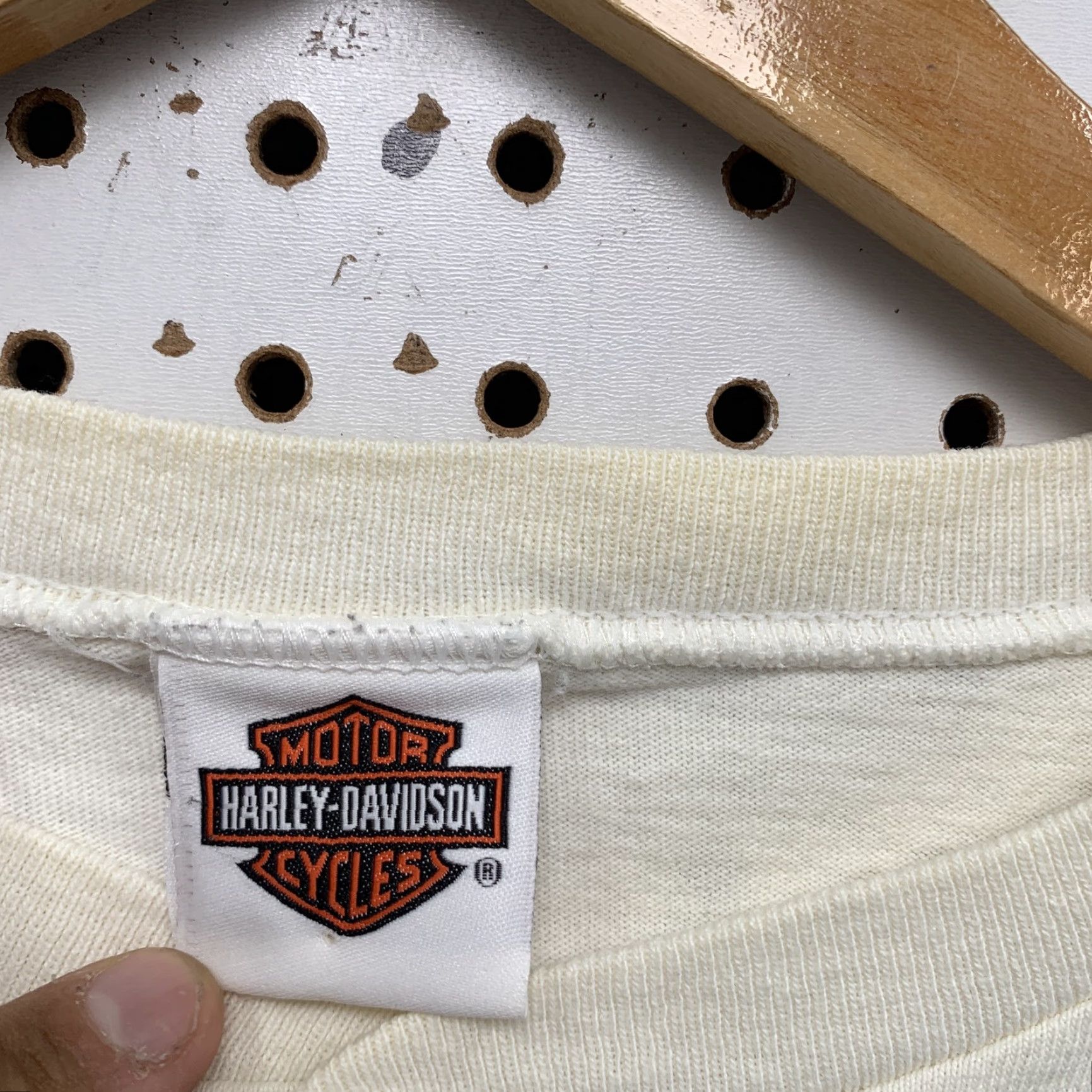 Harley Davidson VINTAGE Harley-Davidson Henley Skull Shirt Adult Large White Graphic Print Made in USA Mens Size US L / EU 52-54 / 3 - 2 Thumbnail