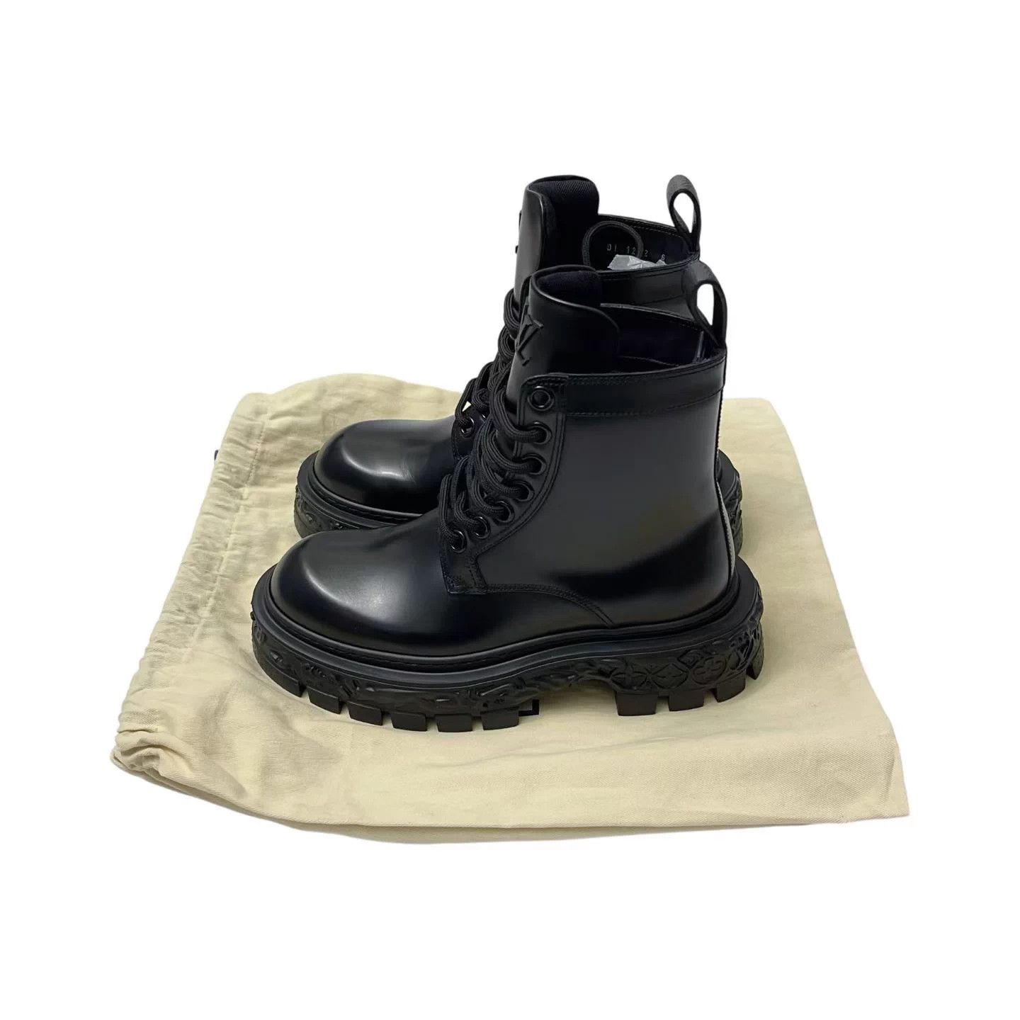 Louis Vuitton LV BAROQUE RANGER Carved Leather Boot 6 Sample Size US 6 / IT 36 - 1 Thumbnail