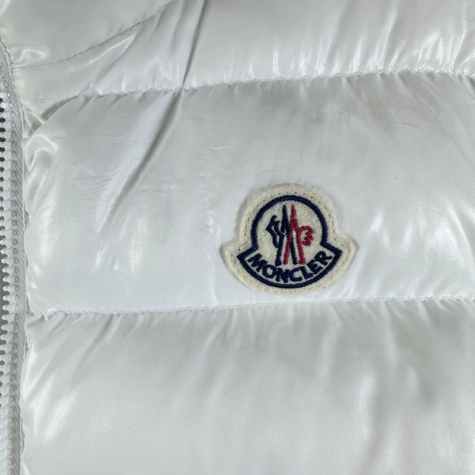 Moncler Moncler Ghany White Waist-cinching Puffer Vest Size 2 Size XS / US 0-2 / IT 36-38 - 5 Thumbnail