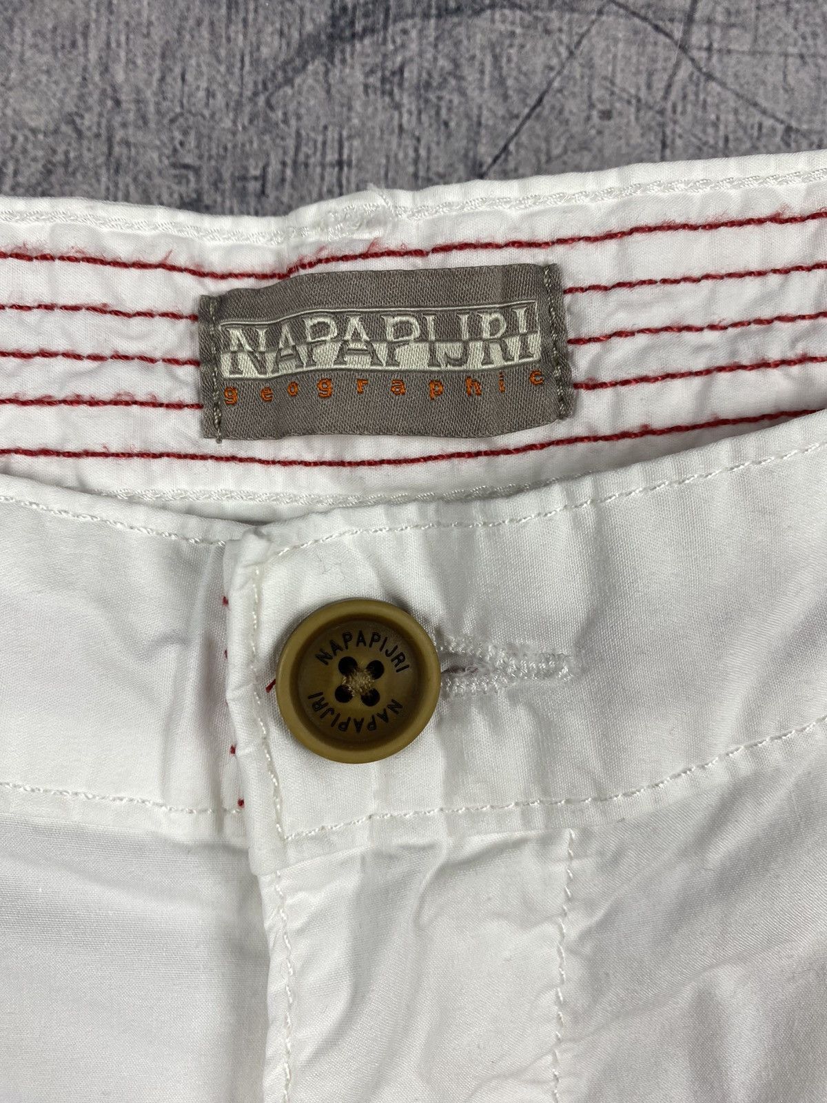 Napapijri × Vintage Vintage Napapijri Outdoor Life Shorts Size US 36 / EU 52 - 8 Thumbnail