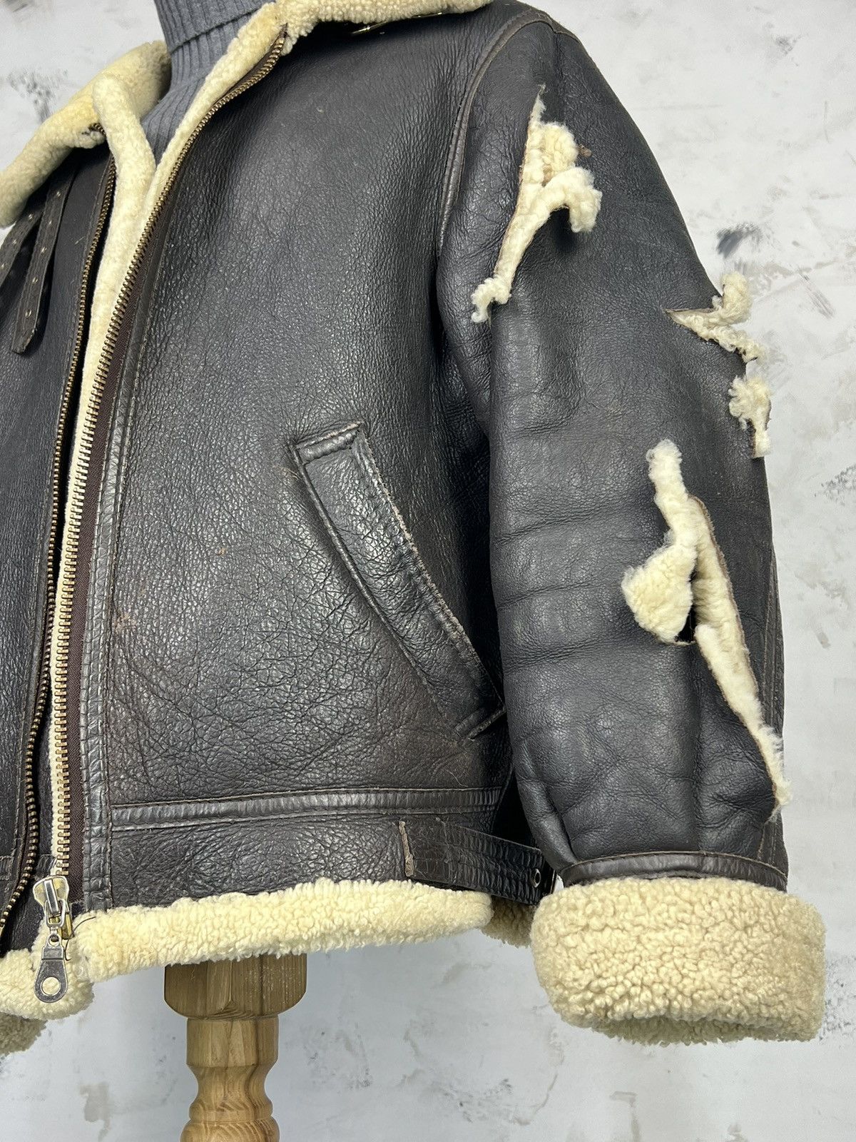 Vintage B-3 Style Shearling Flight Aviator Air Force Jacket S - M Size US M / EU 48-50 / 2 - 4 Thumbnail