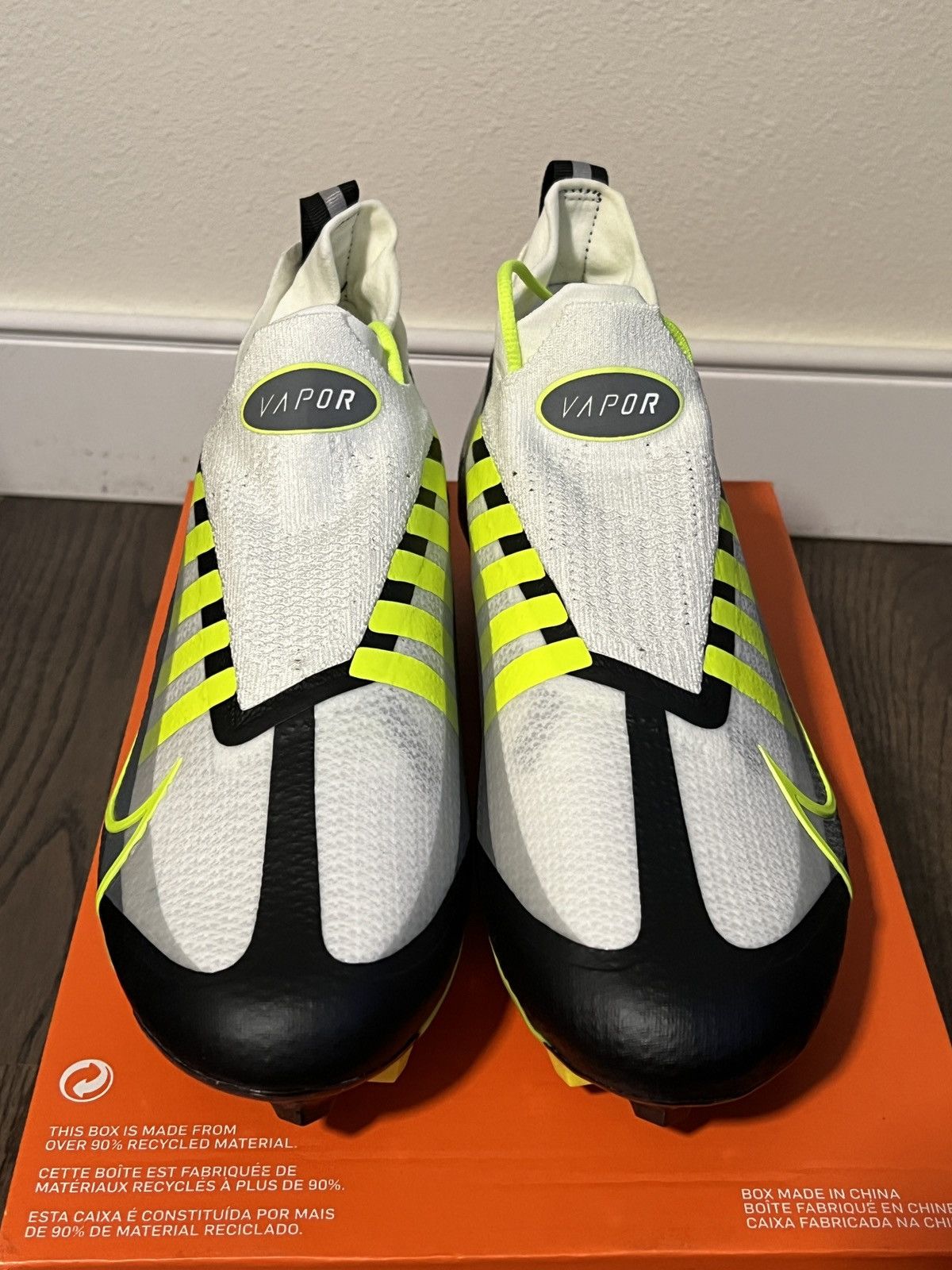Nike NIKE VAPOR EDGE ELITE 350 AIR MAX 95 FOOTBALL CLEATS Size US 9.5 / EU 42-43 - 5 Thumbnail