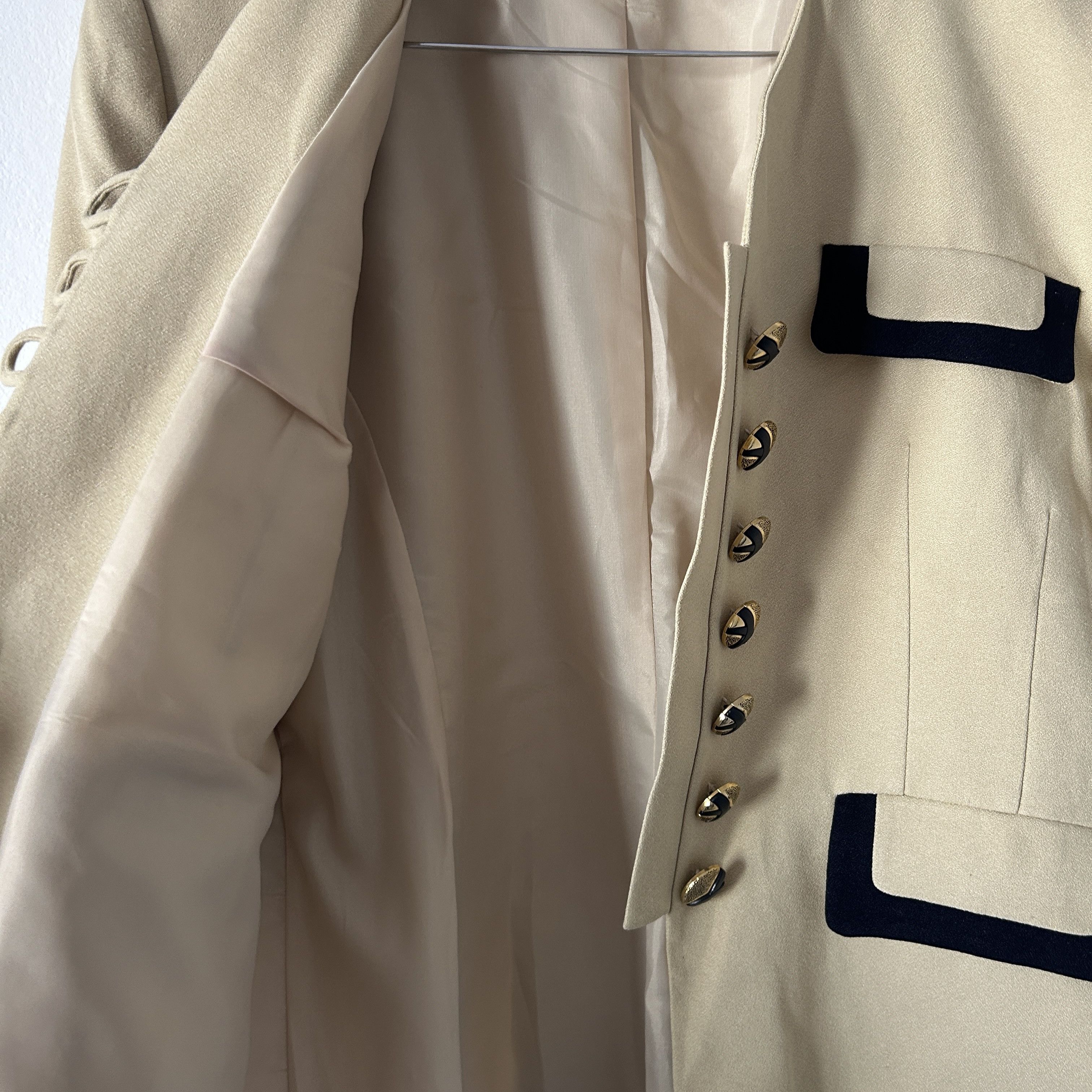Vintage Vintage 90s Beige Collarless Blazer Navy Blue Trim Size XL / US 12-14 / IT 48-50 - 12 Thumbnail