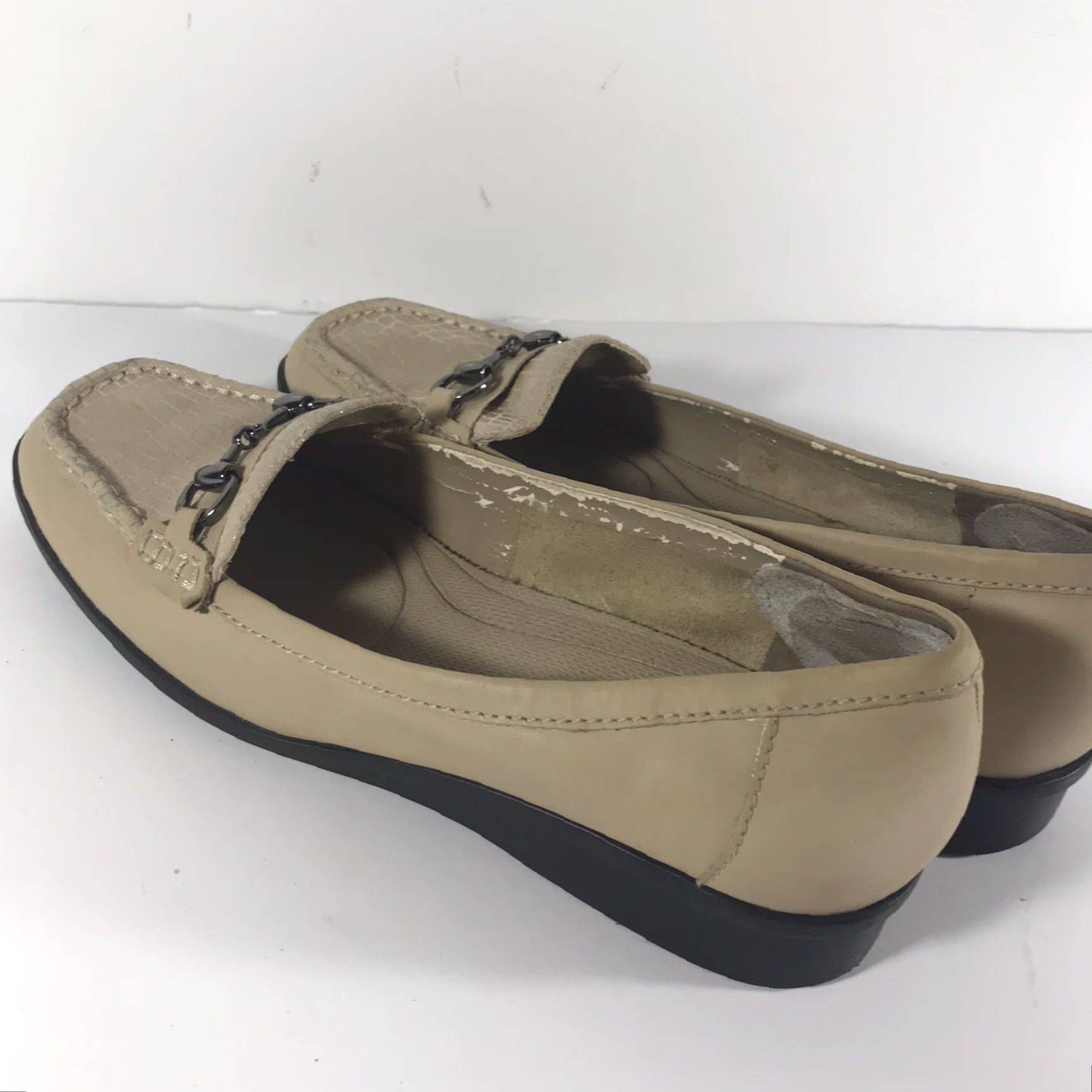 Vintage Easy Spirit Leather Loafers Shoes Women Size 9 Beige Slip-On Flat Cushioned Arch Support Casual Workwear Size US 9 / IT 39 - 4 Thumbnail