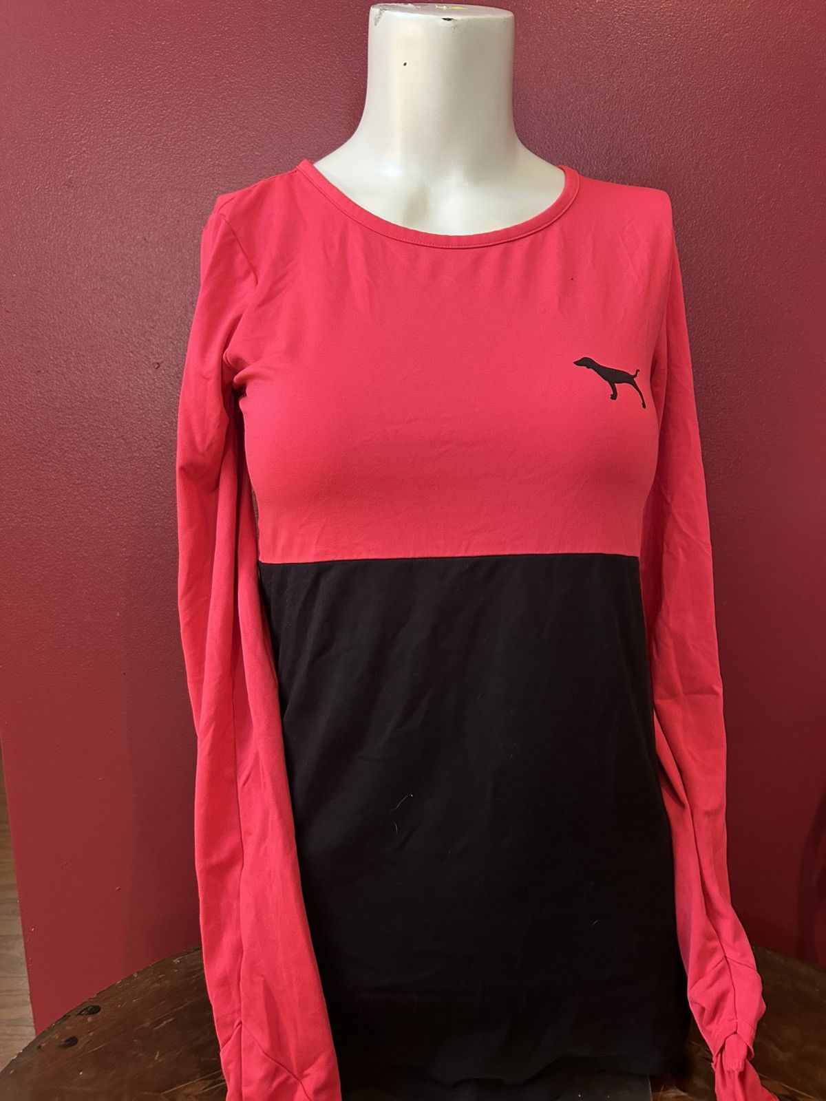 Victoria's Secret Victorias Secret PINK Black and Pink Long Sleeve Shirt Small Size S / US 4 / IT 40 - 1 Thumbnail