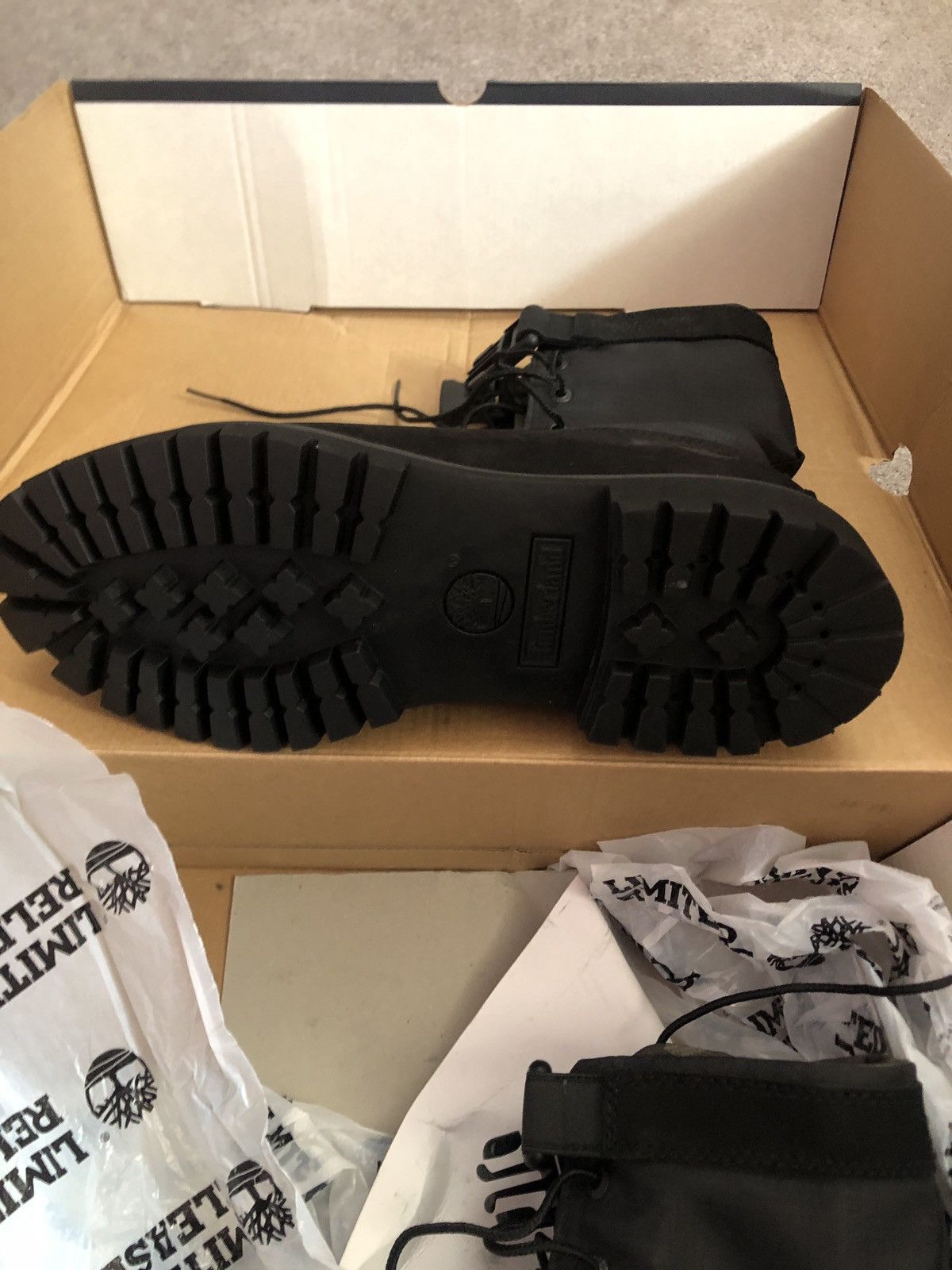 Timberland Timberland Limited Release Size US 9 / EU 42 - 5 Thumbnail