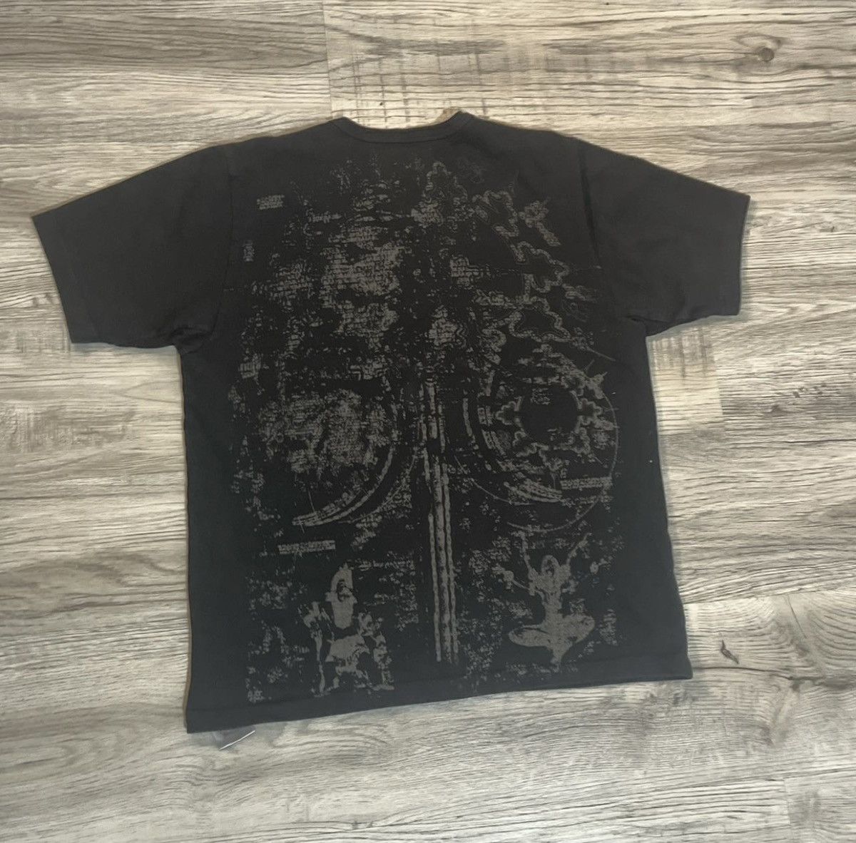 Yuremane Yuremane “yure” Tee | Grailed