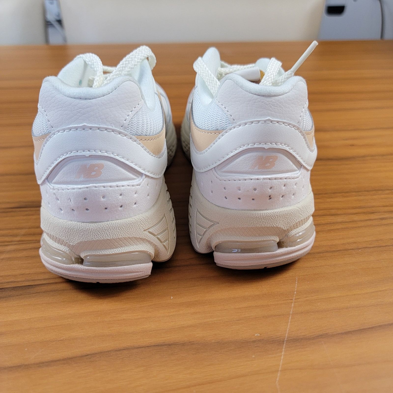 New Balance New Balance 2002R Big Kid 'Moonbeam Frappe' Wm Sz 4 GC2002VF Size US 5.5 / IT 35.5 - 3 Thumbnail