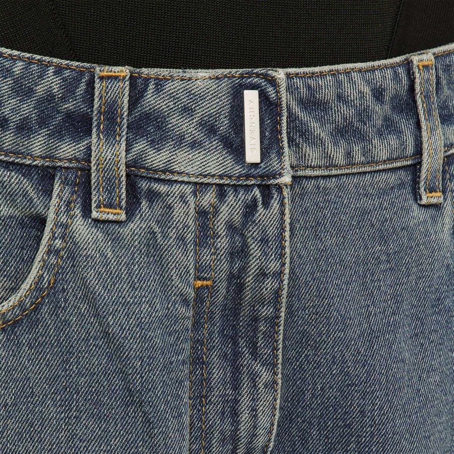 Givenchy o1d2blof0824 Jeans in Washed Blue Size 27" / US 4 / IT 40 - 5 Thumbnail