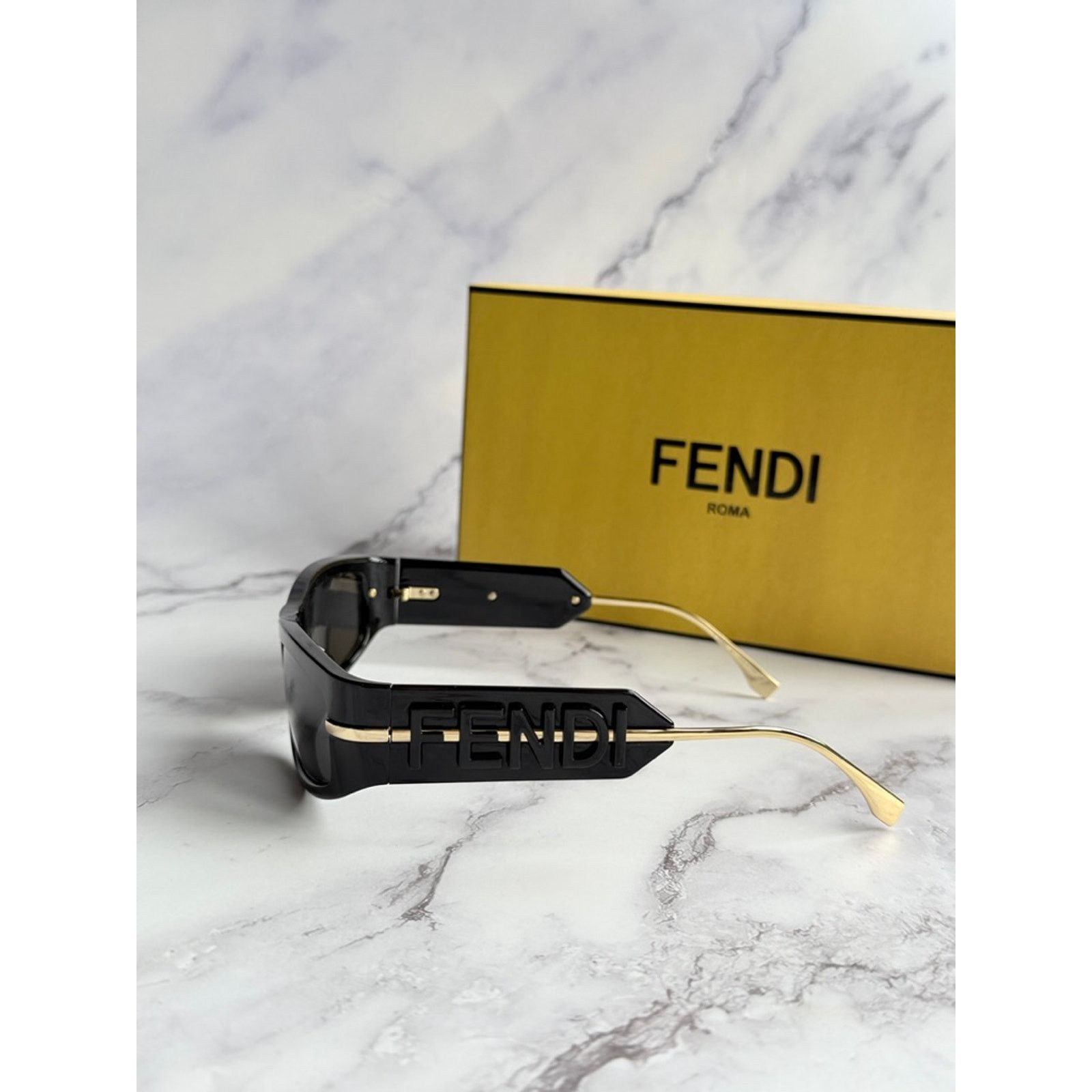 Fendi NEW Fendi FE40120I Fendigraphy Black Shield Sunglasses Size ONE SIZE - 5 Thumbnail