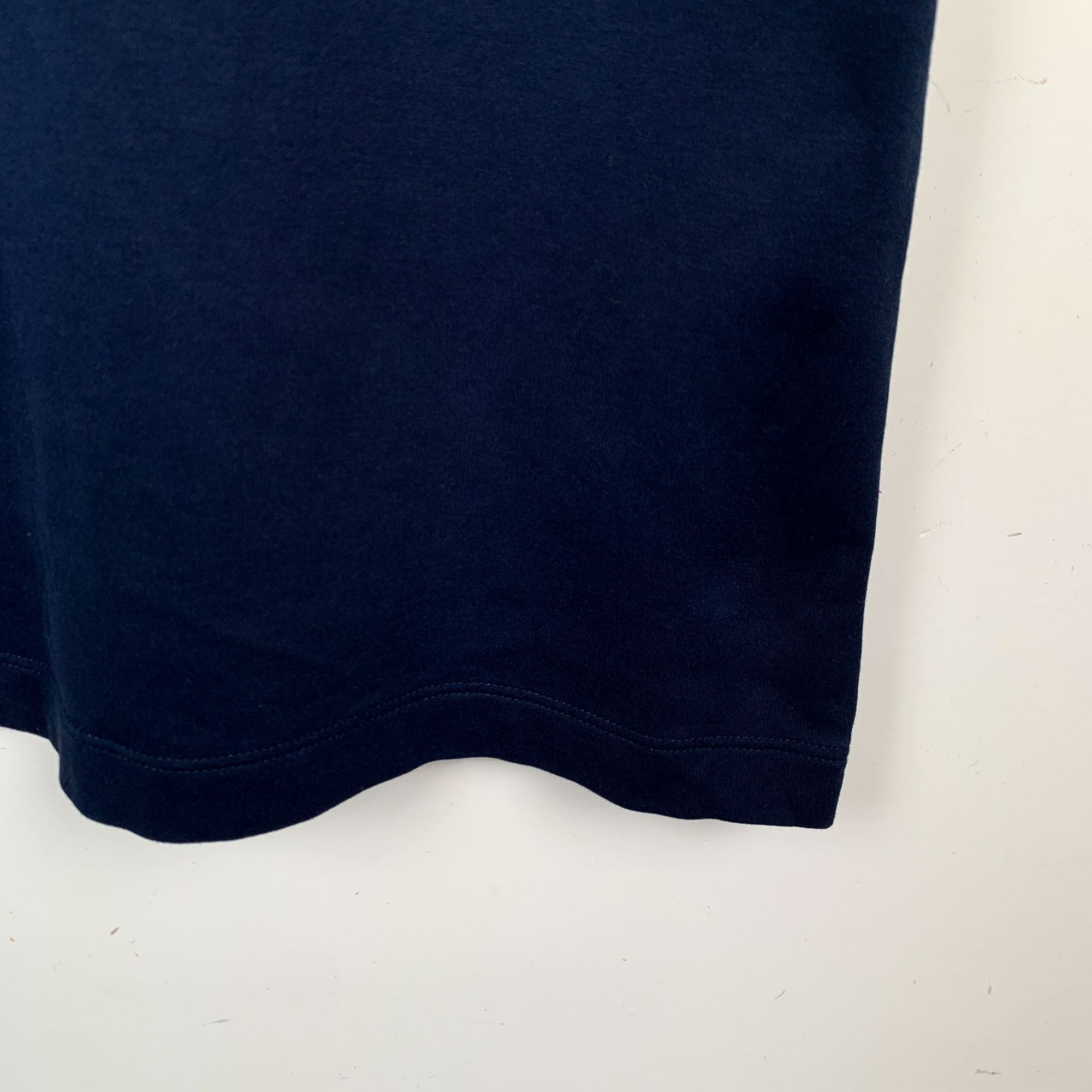 Louis Vuitton Louis Vuitton Womens Navy Blue T-Shirt With Chain Detail & L Size S / US 4 / IT 40 - 5 Thumbnail