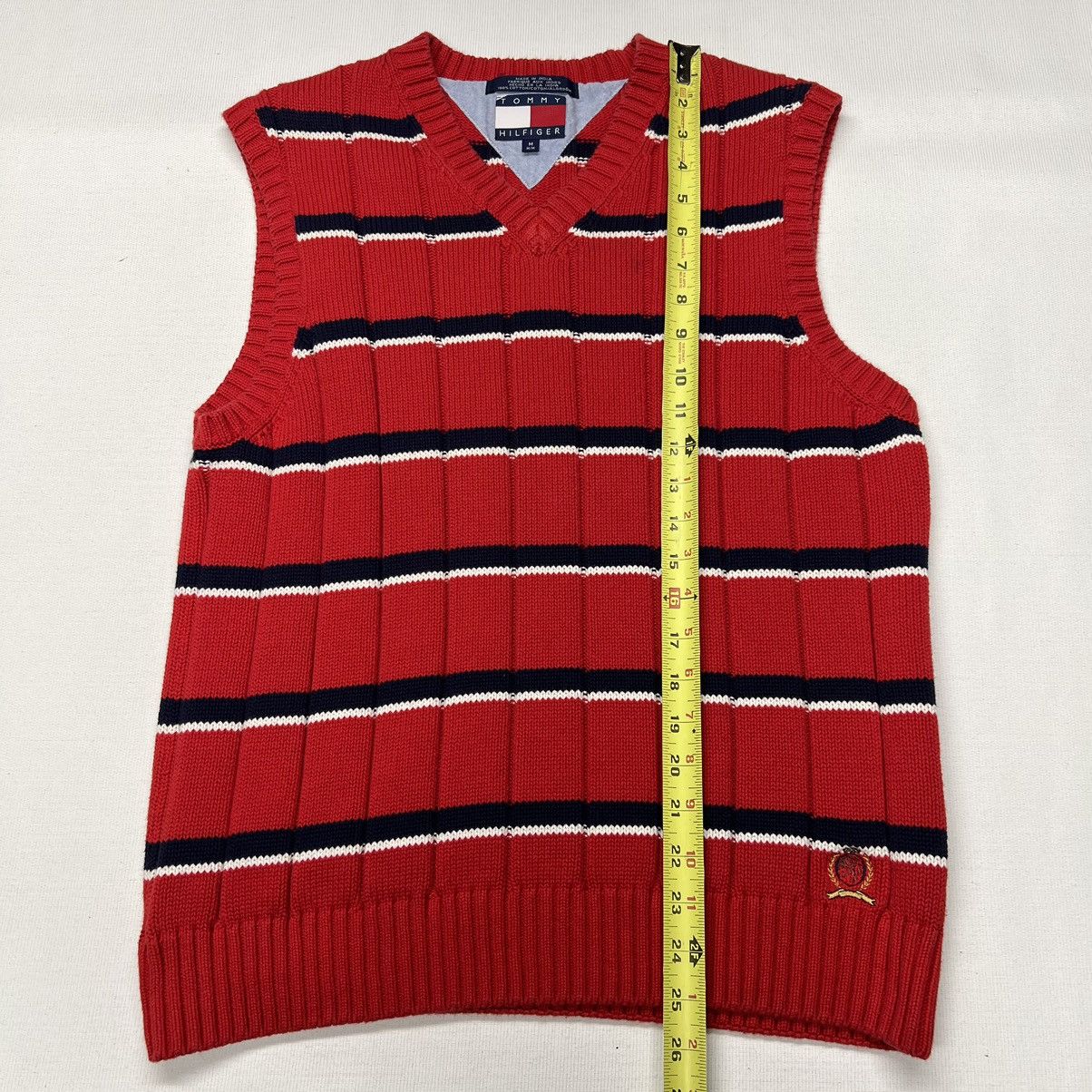 Tommy Hilfiger × Vintage VTG Tommy Hilfiger Sweater Vest Red Striped V-Neck Knit Size US M / EU 48-50 / 2 - 13 Thumbnail