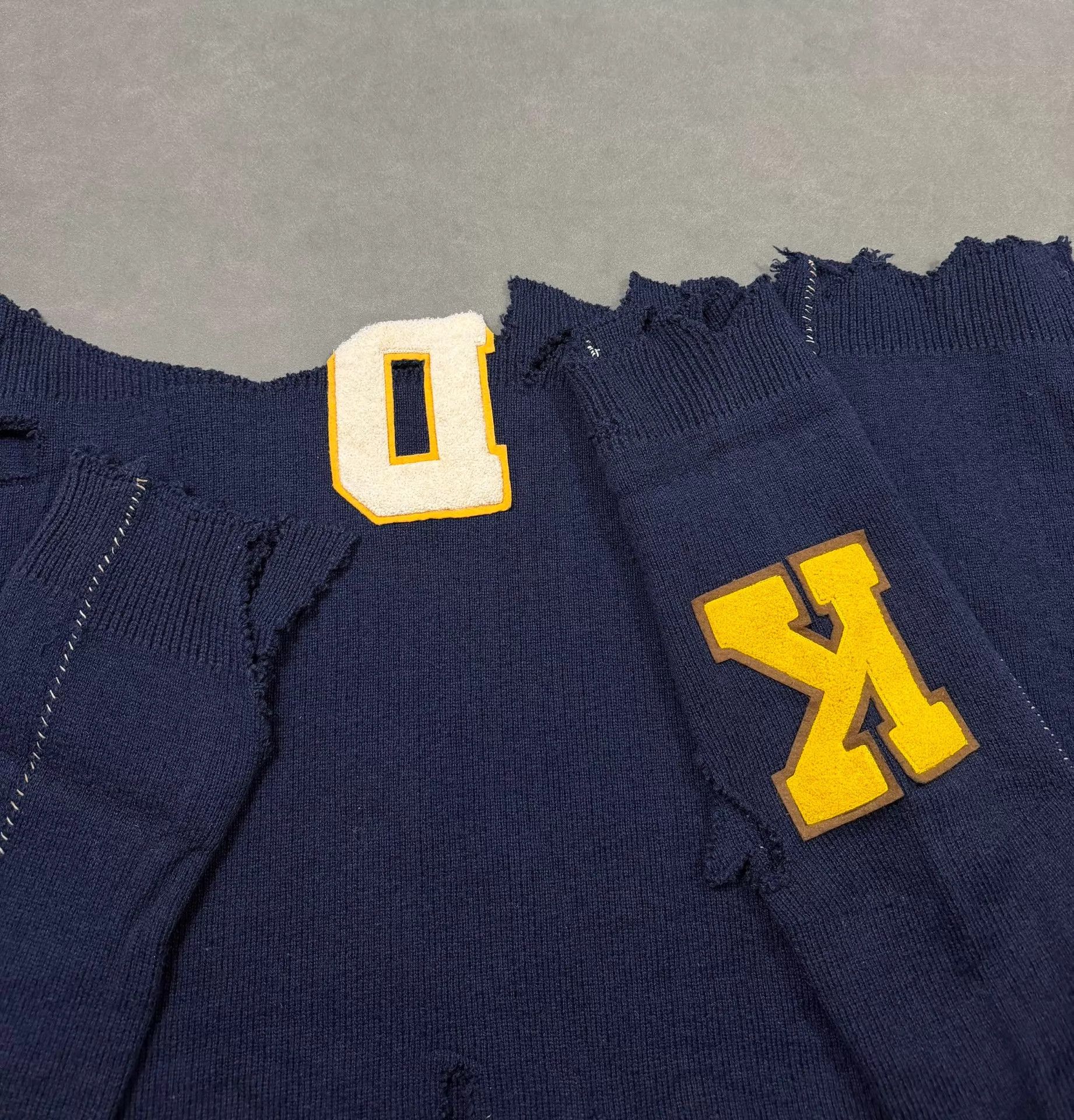 Raf Simons Raf Simons 16AW Destroyed Over-Knit Sweater Navy One Size Size US S / EU 44-46 / 1 - 6 Thumbnail