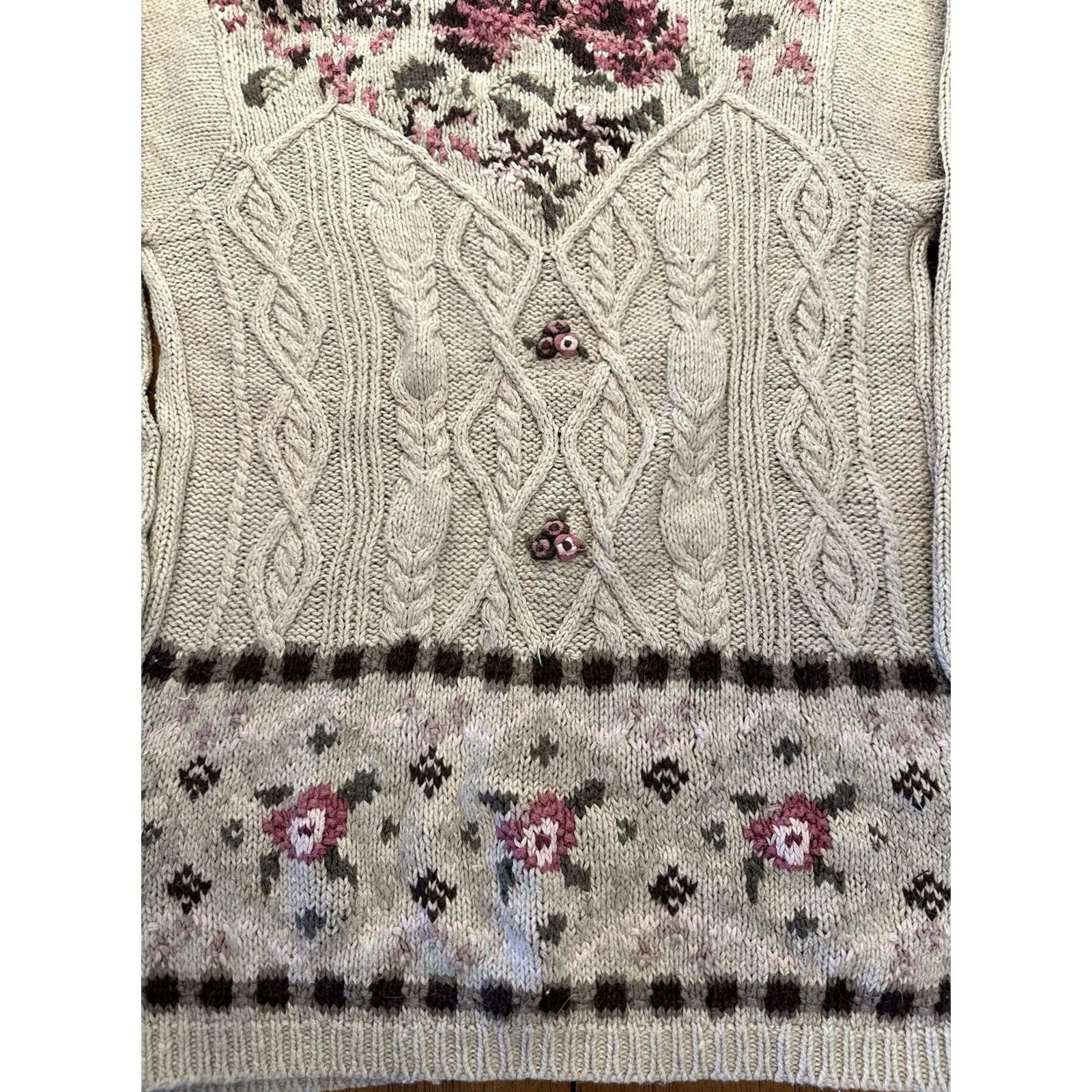 Vintage VINTAGE Chrysantheme Sweater M Floral Embroidered Women 90s Tan Knit Pullover Medium Size M / US 6-8 / IT 42-44 - 2 Thumbnail