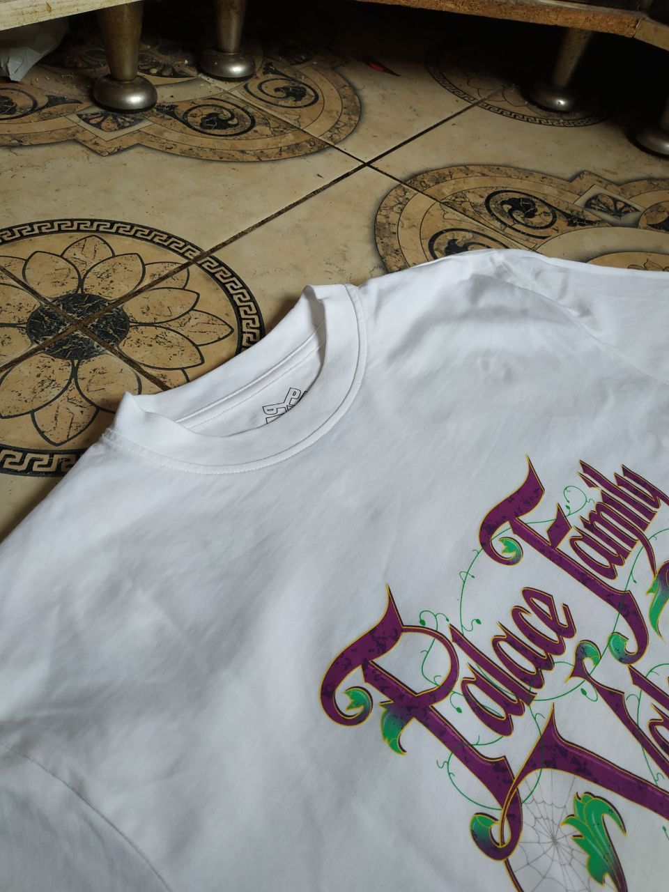 Palace Palace "Family Values" T-Shirt White Size US M / EU 48-50 / 2 - 9 Thumbnail