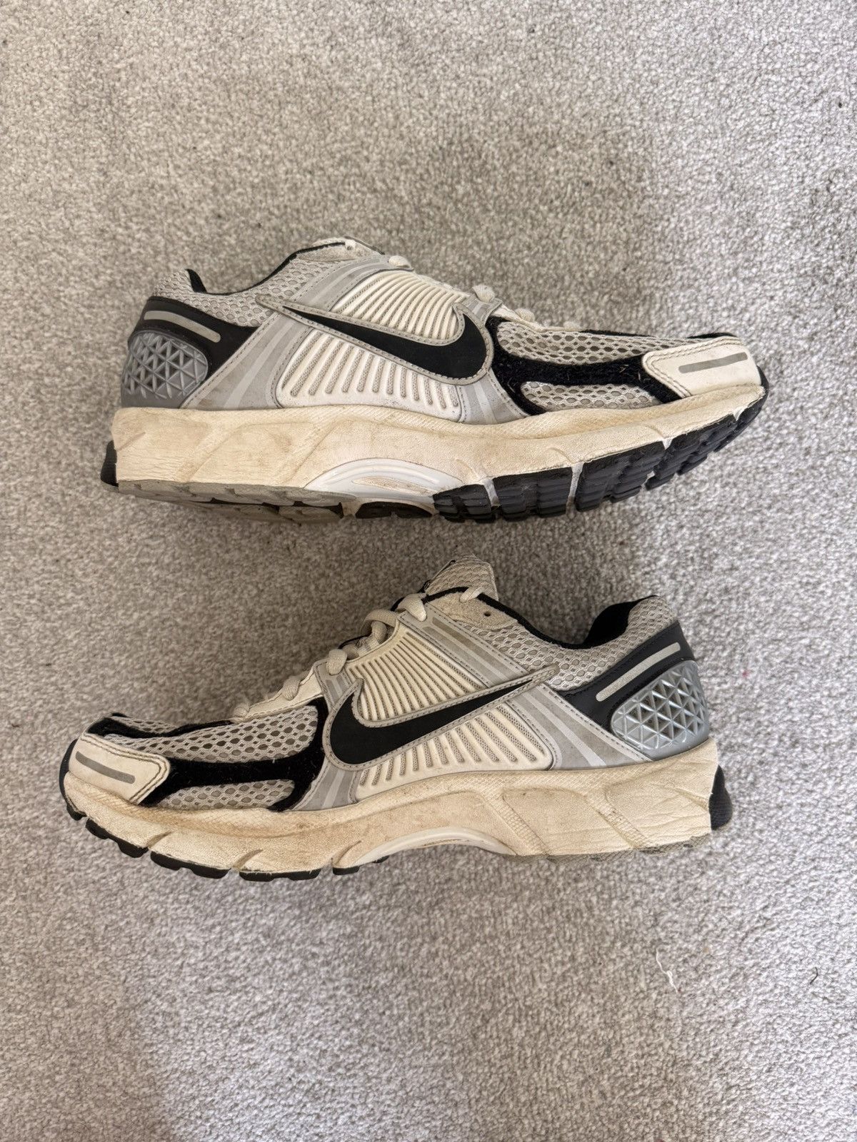 Nike Nike Vomero 5 Size US 11.5 / IT 41.5 - 2 Thumbnail