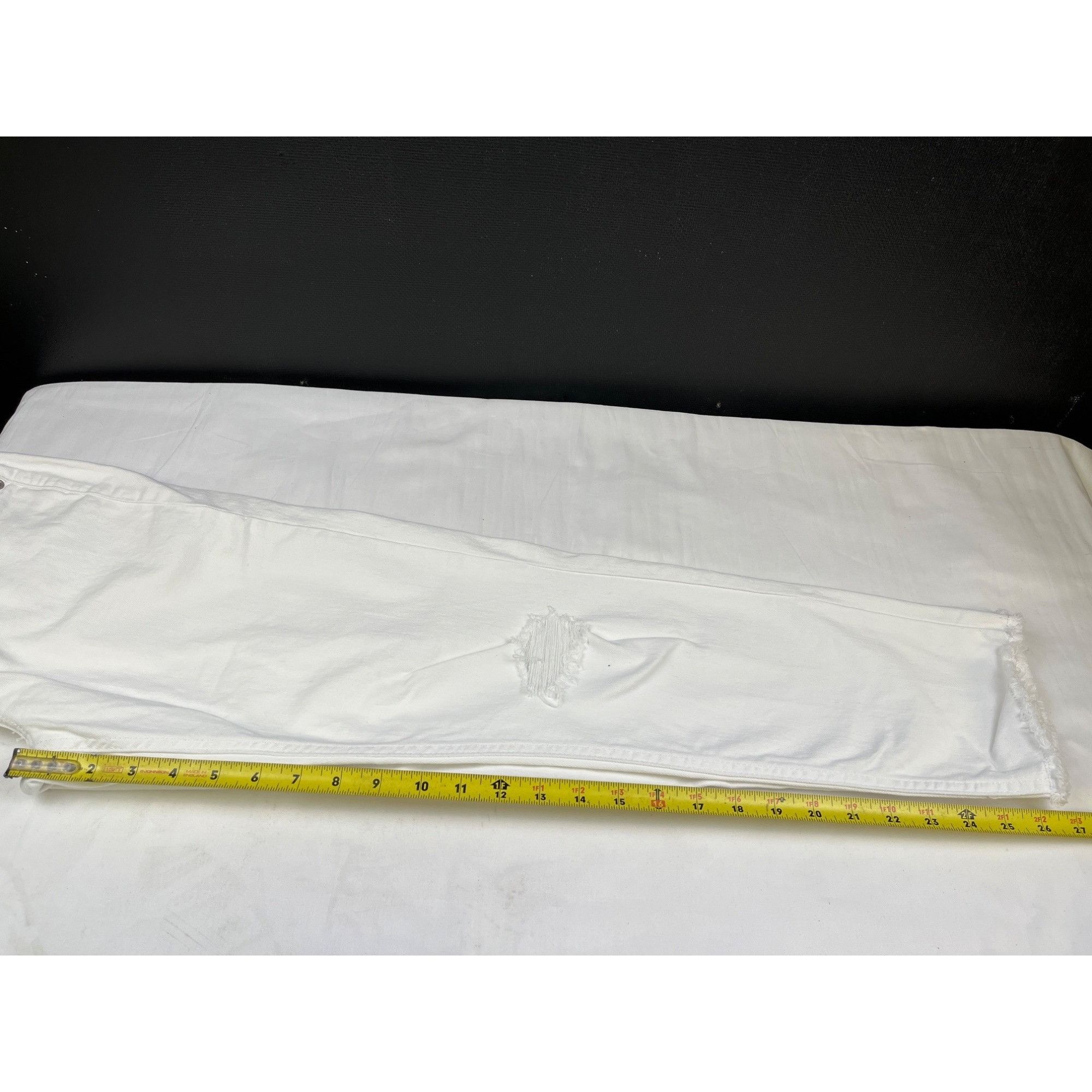 Banana Republic Banana Republic Women's White Pants/Girlfriend Jeans Sz 27/4 Size 27" / US 4 / IT 40 - 9 Thumbnail