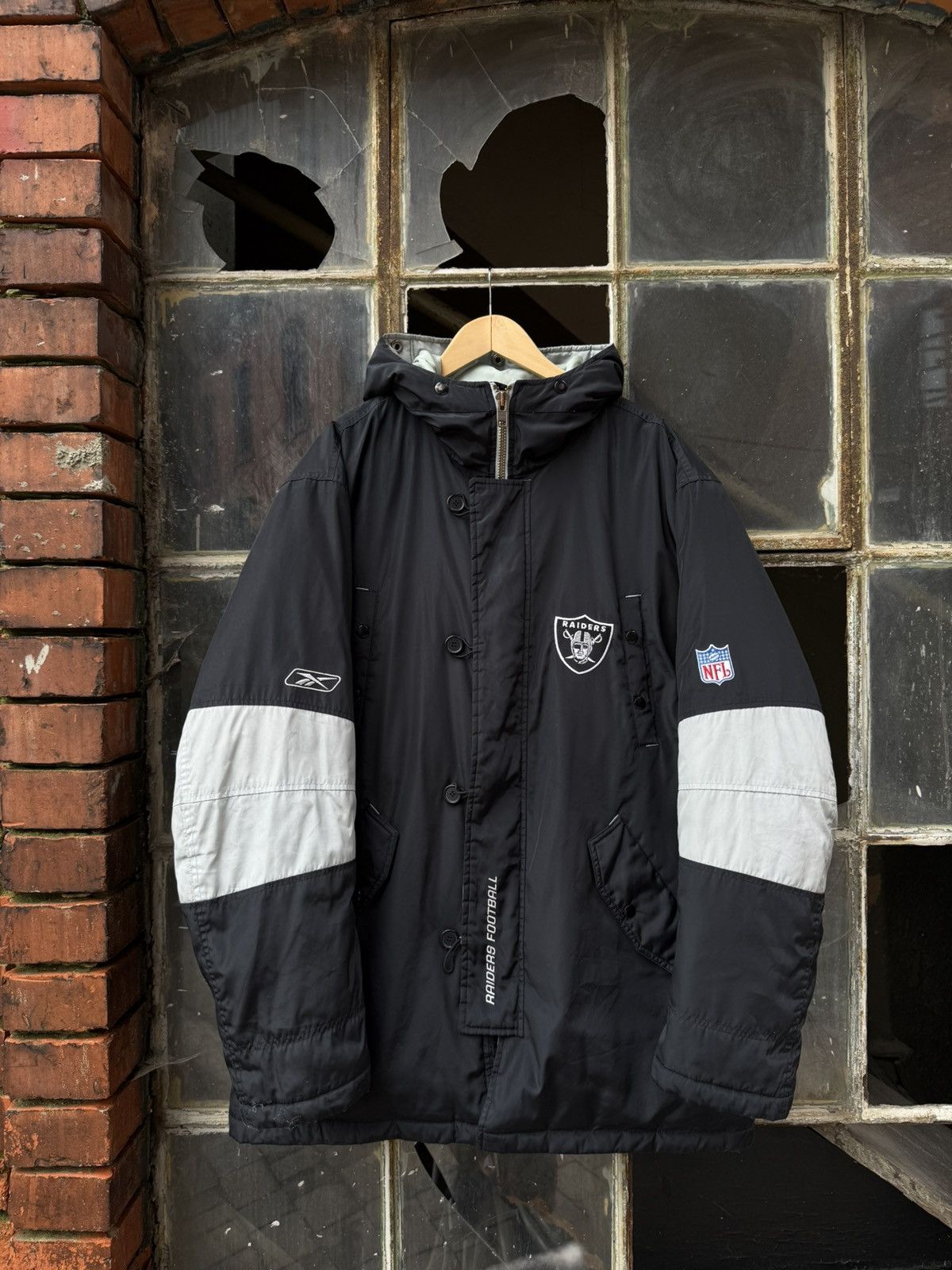 Reebok 90’s Reebok Las Vegas Raiders Jacket nfl vintage ztreetwear Size US XL / EU 56 / 4 - 1 Thumbnail
