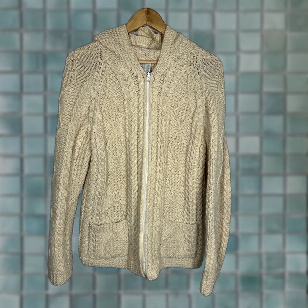 Vintage VINTAGE Aran Handknits Una O’Neil Cardigan Sweater Full Zip Wool Cableknit Pockets Ivory M Womens Size M / US 6-8 / IT 42-44 - 1 Thumbnail