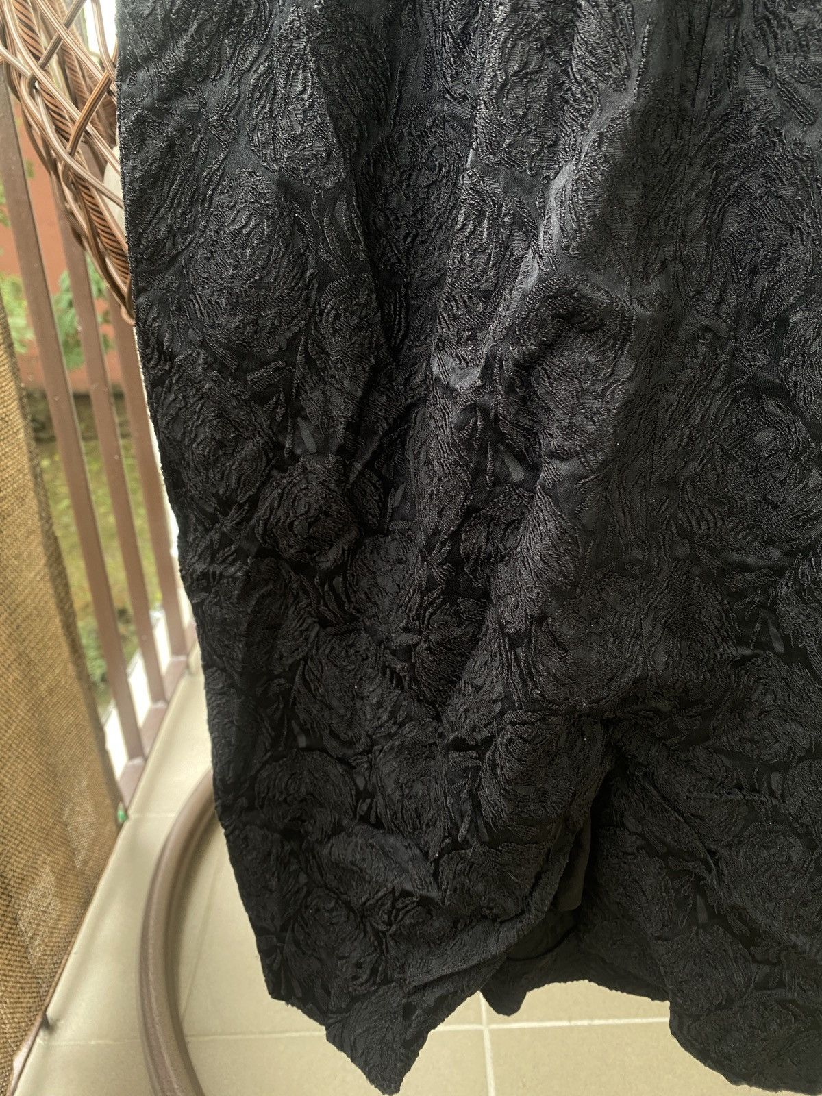 Celine Luxury vintage silk celine with rose motive dresses Size S / US 4 / IT 40 - 14 Thumbnail