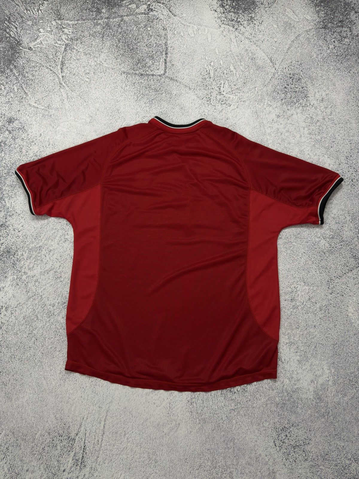Umbro UMBRO MANCHESTER UNITED 2000/2001 HOME FOOTBALL SHIRT JERSEY Size US XL / EU 56 / 4 - 11 Thumbnail