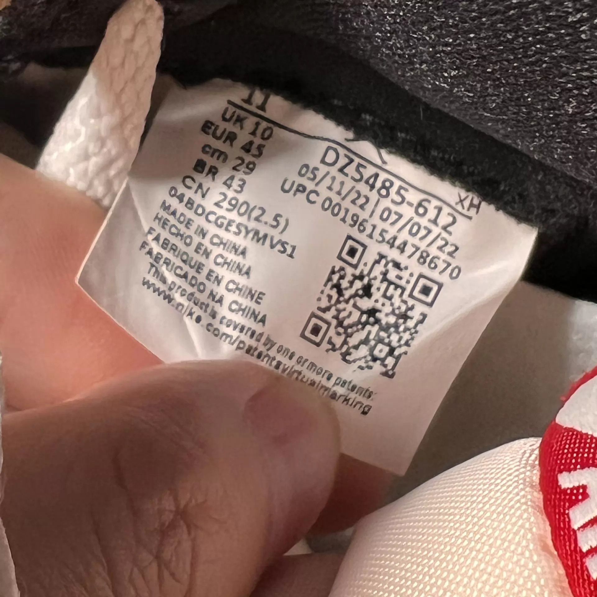 Nike Air Jordan 1 AJ1 Chicago Distressed (DZ5485-612) Size 45 Size US 12 / EU 45 - 7 Thumbnail