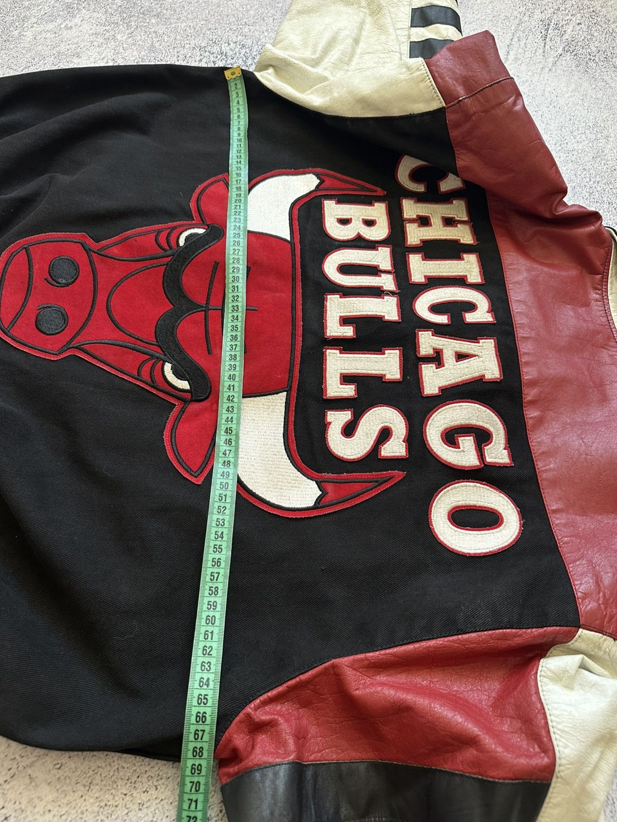 Jeff Hamilton 1993 Jeff Hamilton Chicago Bulls Jacket Size US XL / EU 56 / 4 - 22 Thumbnail