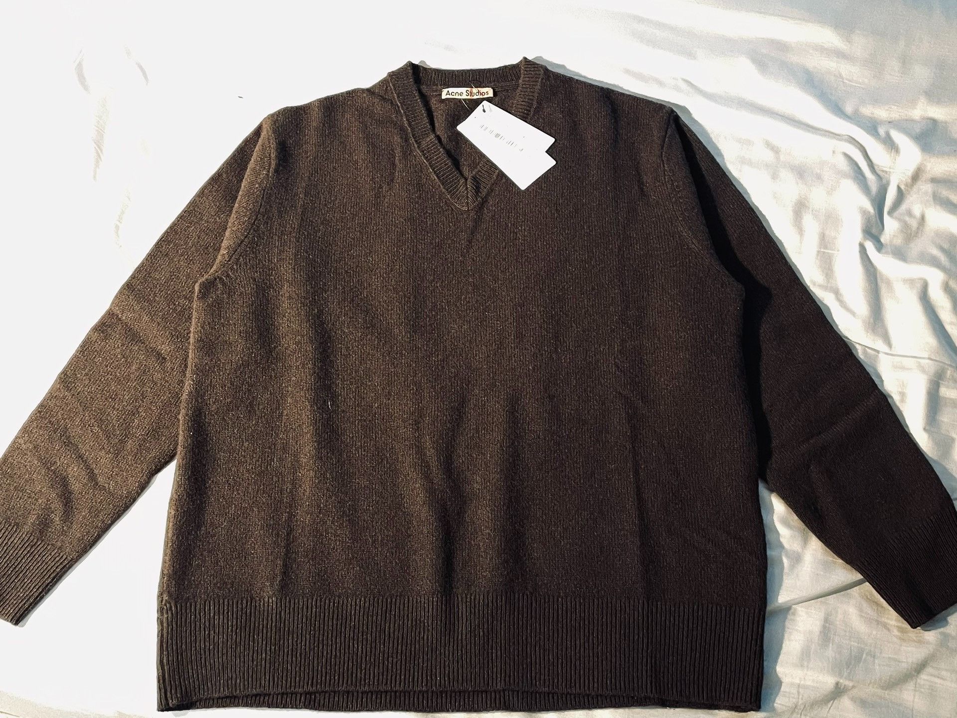 Acne Studios acne studios V-neck sweater 2501-Nextarrow Size US L / EU 52-54 / 3 - 4 Thumbnail