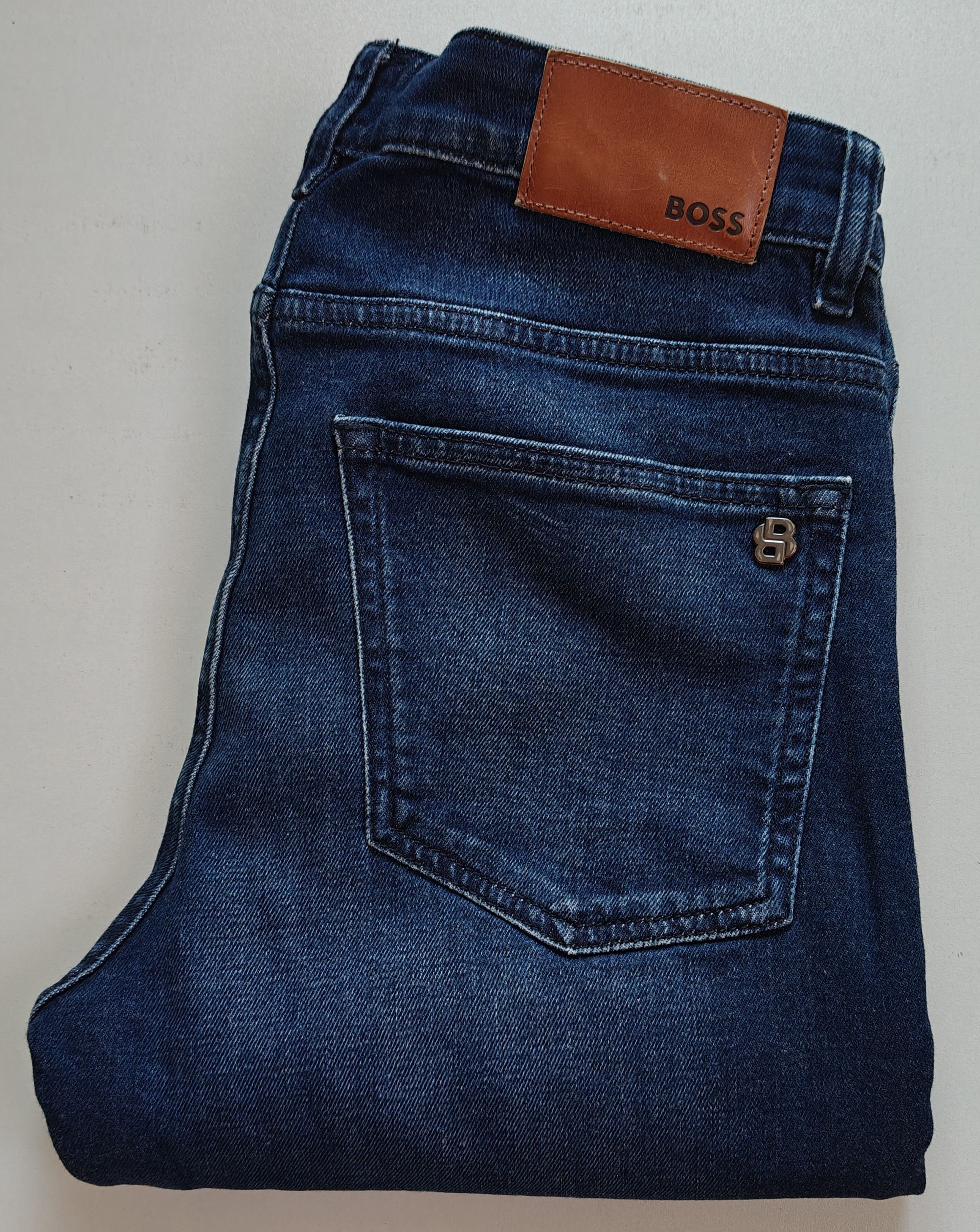 Hugo Boss HUGO BOSS DELAWARE slim fit Jeans Free Shipping T/6076 Size US 30 / EU 46 - 1 Thumbnail