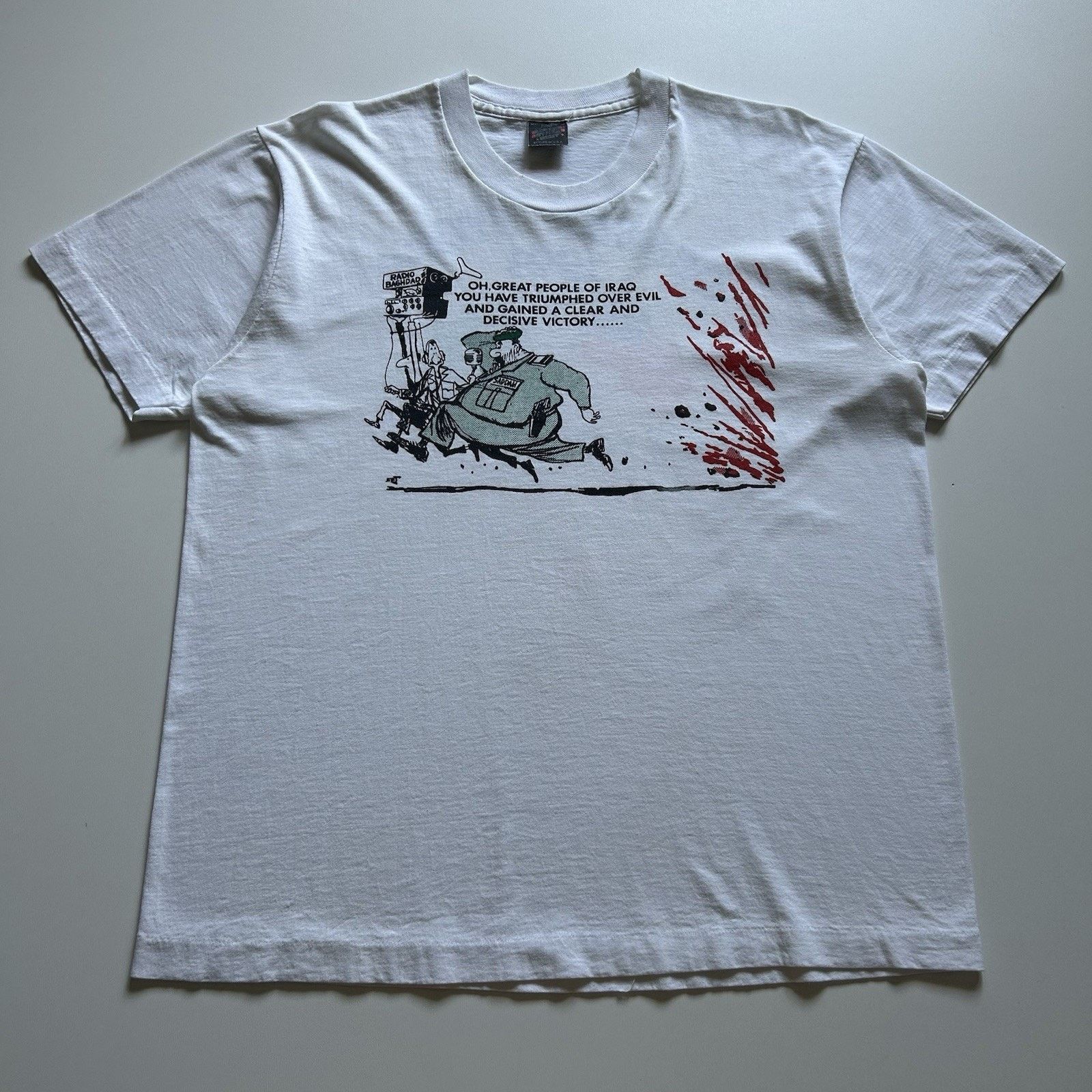 Fruit Of The Loom Vintage 90s Desert Storm Saddam Hussein Art T-Shirt XL Rare Size US XL / EU 56 / 4 - 1 Thumbnail