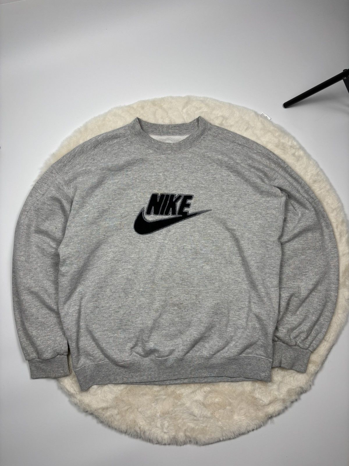 Nike × Vintage Nike Vintage 90’s Oversized Big Logo Sweatshirt Y2K Rare Size US L / EU 52-54 / 3 - 1 Thumbnail